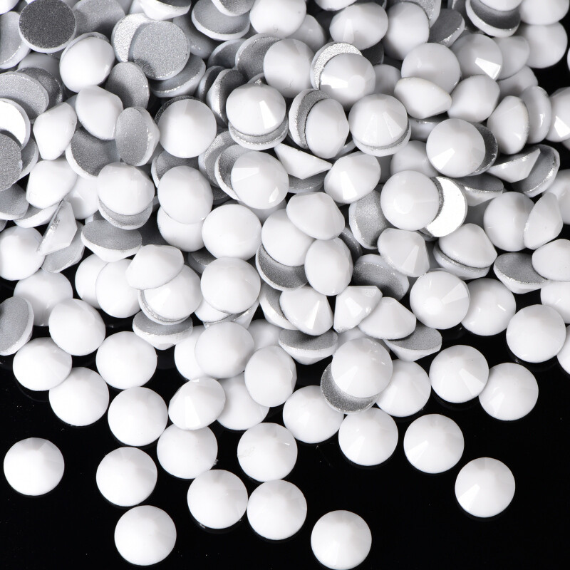 Porcelain White Rhinestones Non Hot Fix Flatback Crystals 3D Nail Art Decoration
