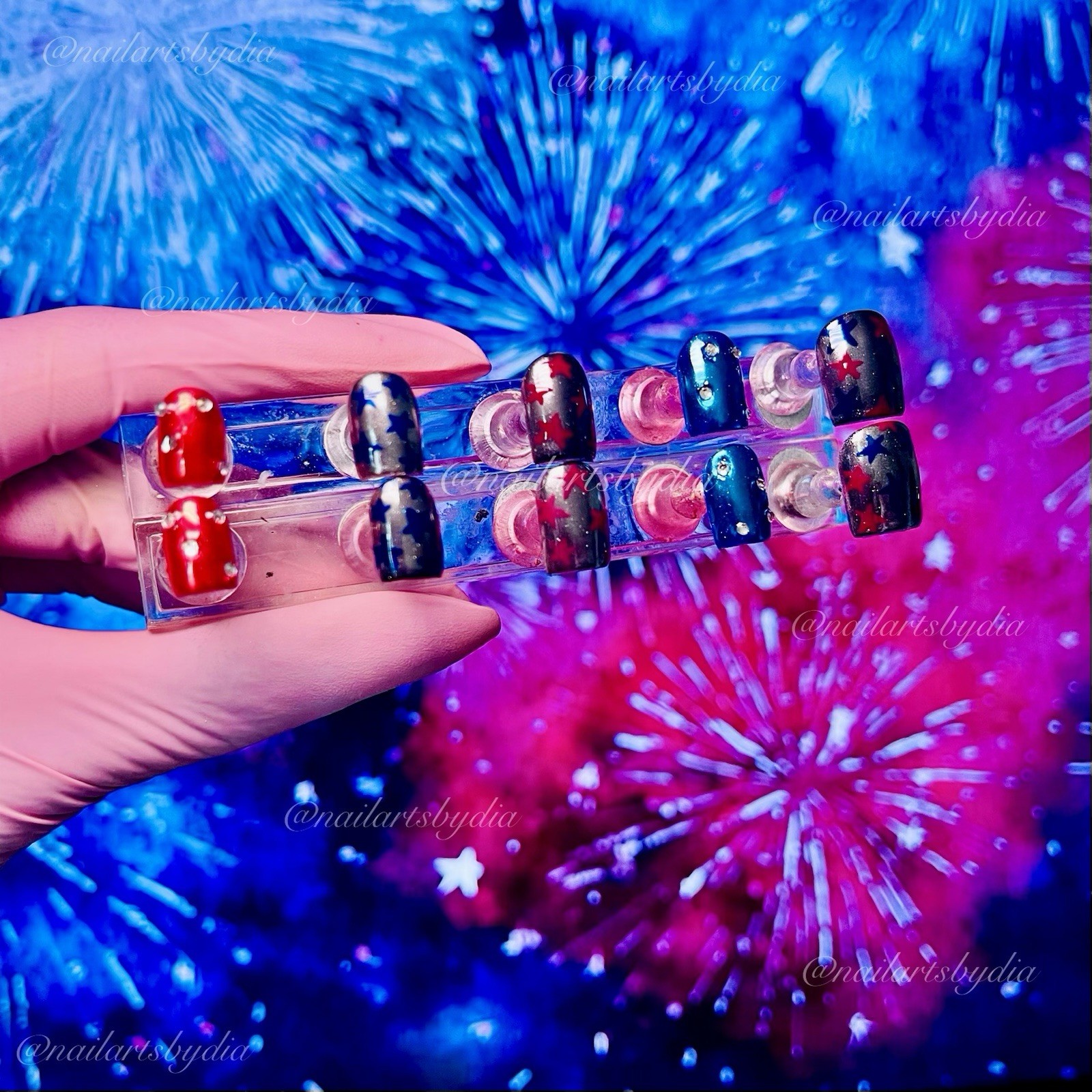 Authentic Nail Arts by Dia Square Press-On Nails Multicolor Star Glitter Short