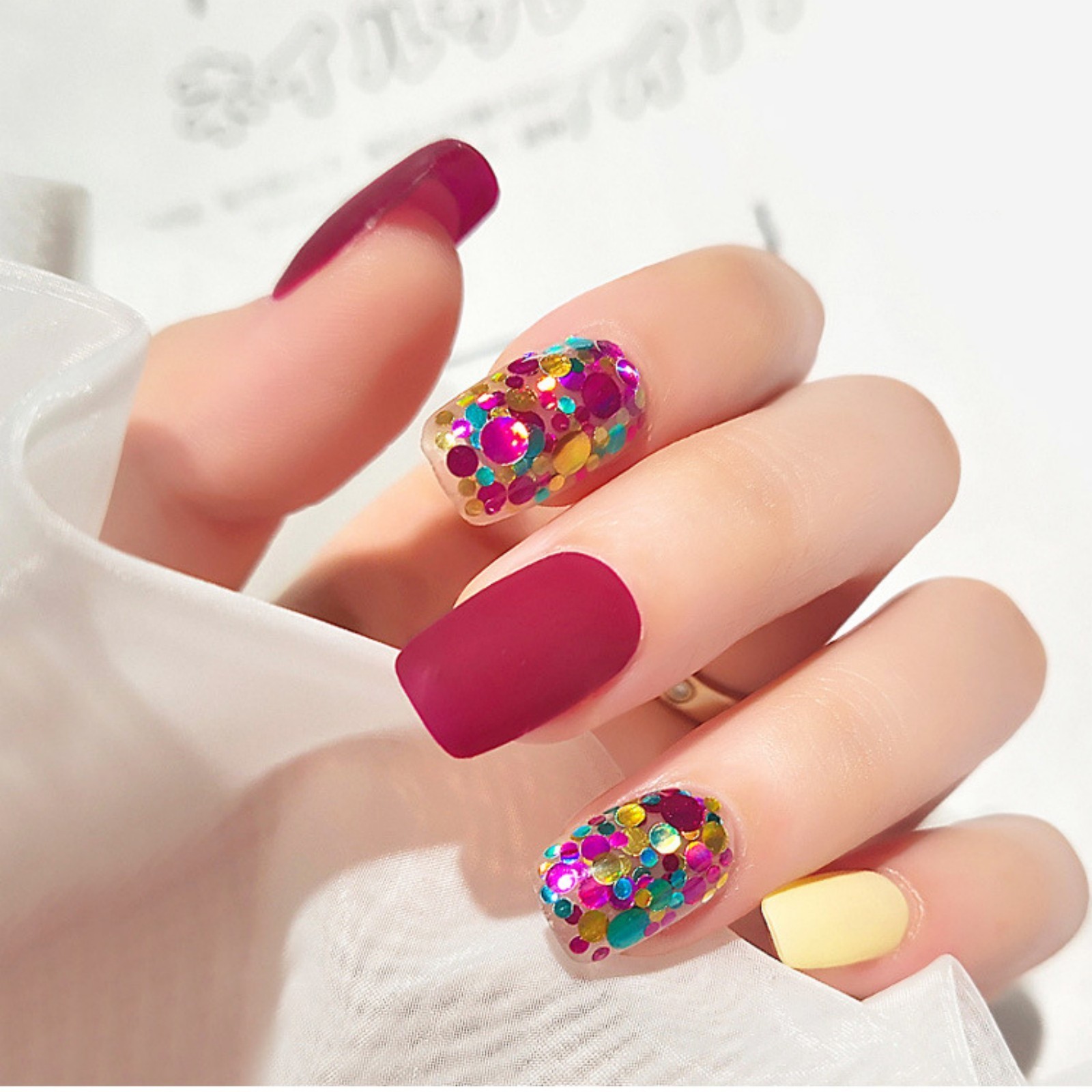30/60gram Metallic Color Sequins Loose Flakes Round Dots 3-6mm Nail Art Tips