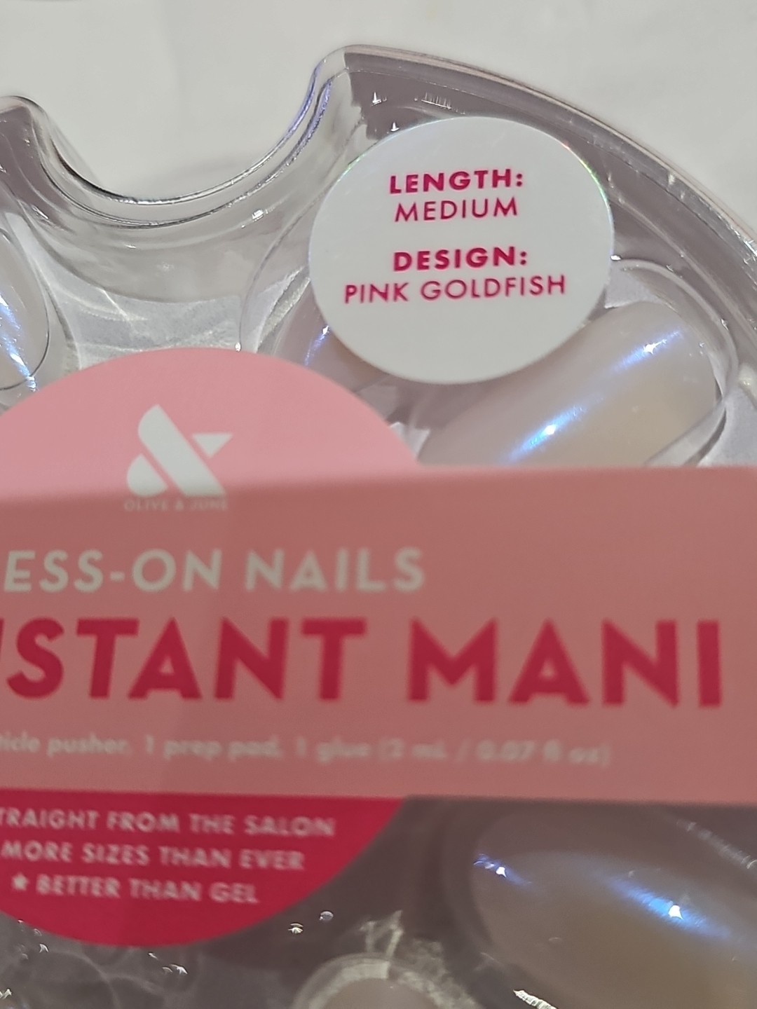 Olive & June The Instant Mani Press-On Nails Medium Pink Goldfish NIP