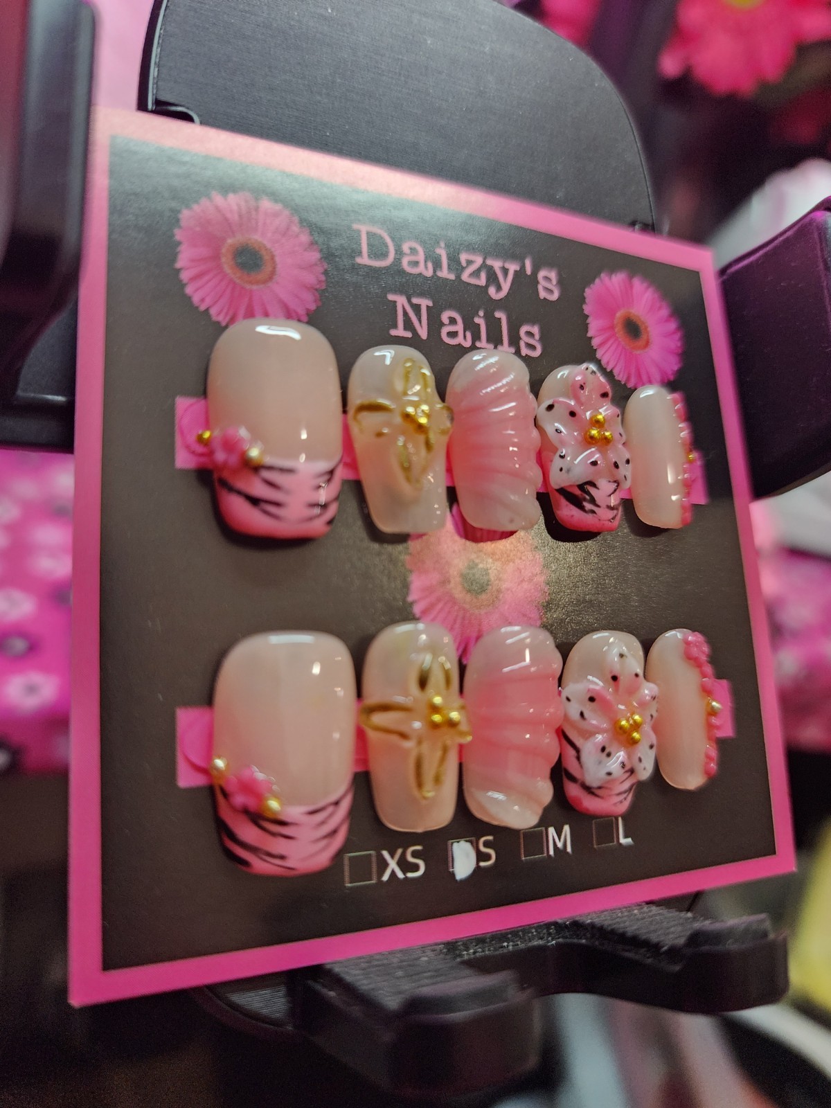 Small Size Pink Strip 3D Flower Press-on Nail Set Handmade Squoval 2.0 Cm Length