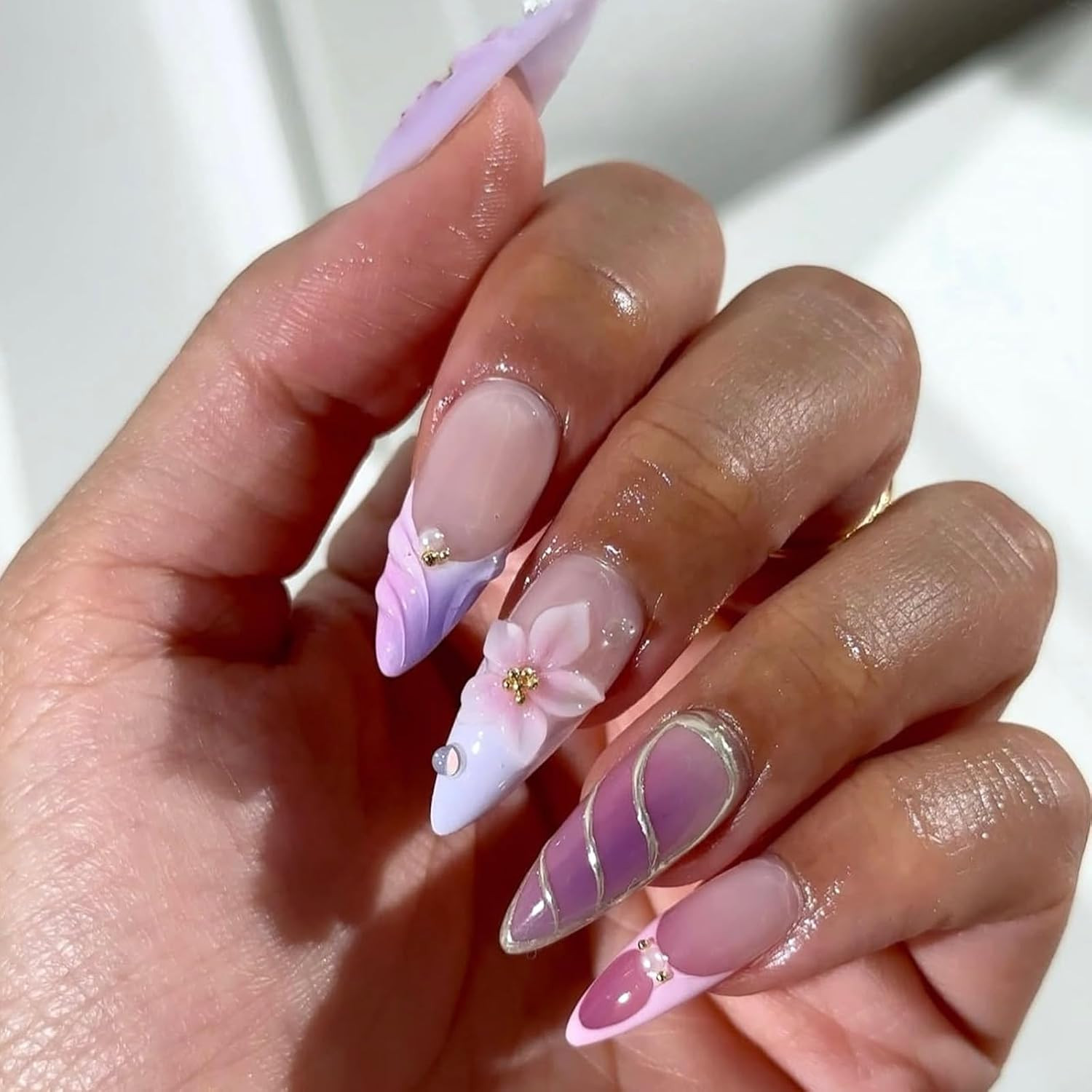 3D Flower Press on Nails Medium Almond Fake Nails with Floral Pearl Designs Purp
