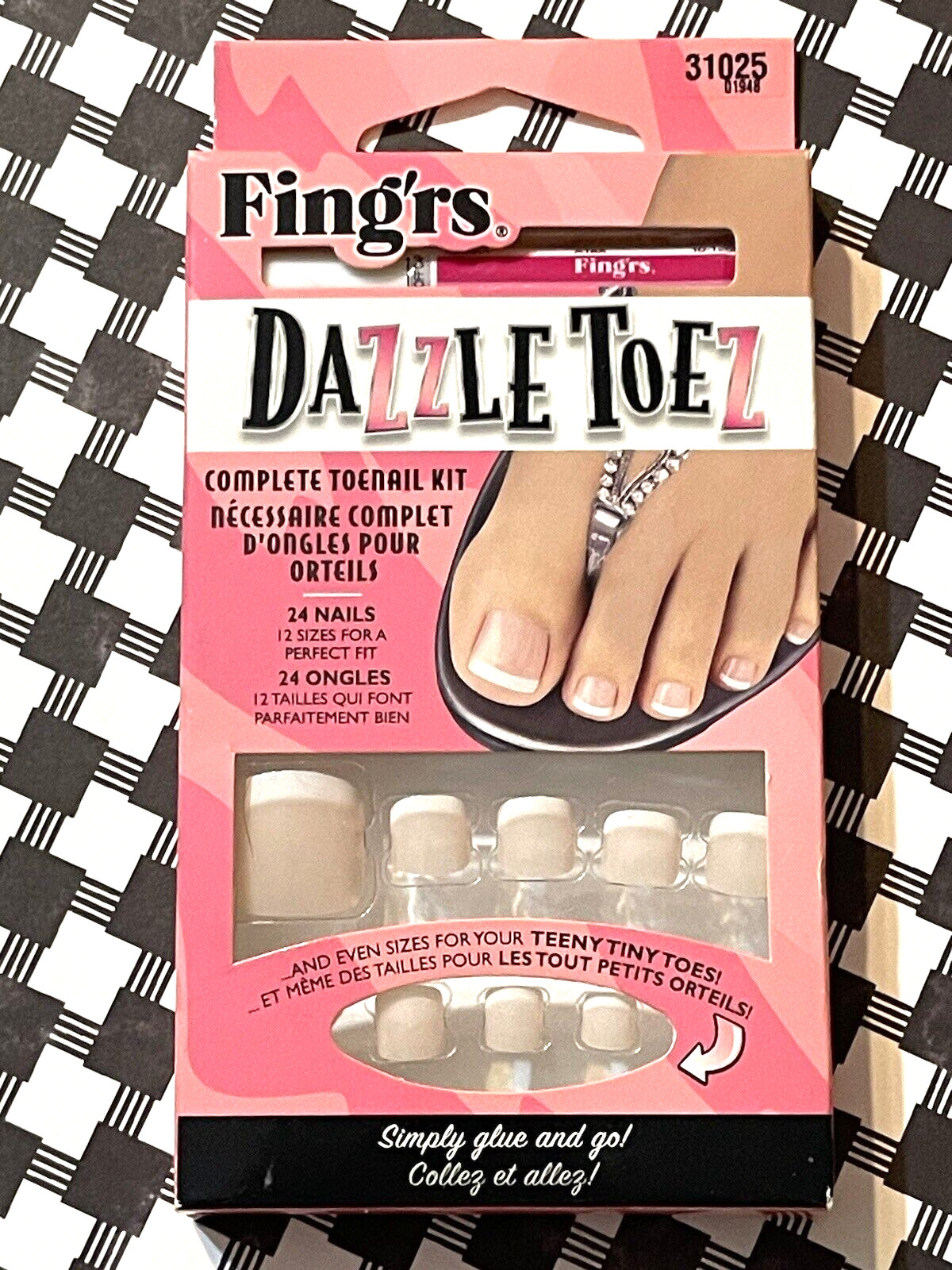 Fing’rs DAZZLE TOEZ French 31025 Complete Toenail Kit with Sizes For Tiny Toes