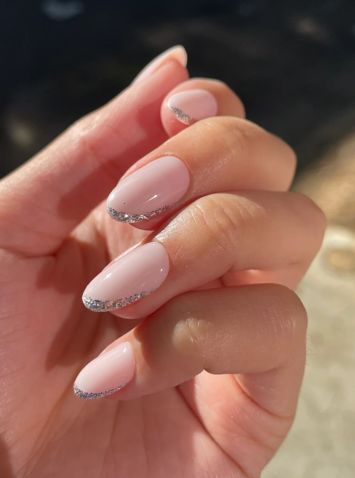 PAINTBOX Press on Nails On The Verge Medium Length Almond Soft Pink Glitter Tip