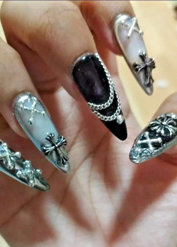 Ready-made artificial nails, gel nails, handmade, durable black and silver 1 set