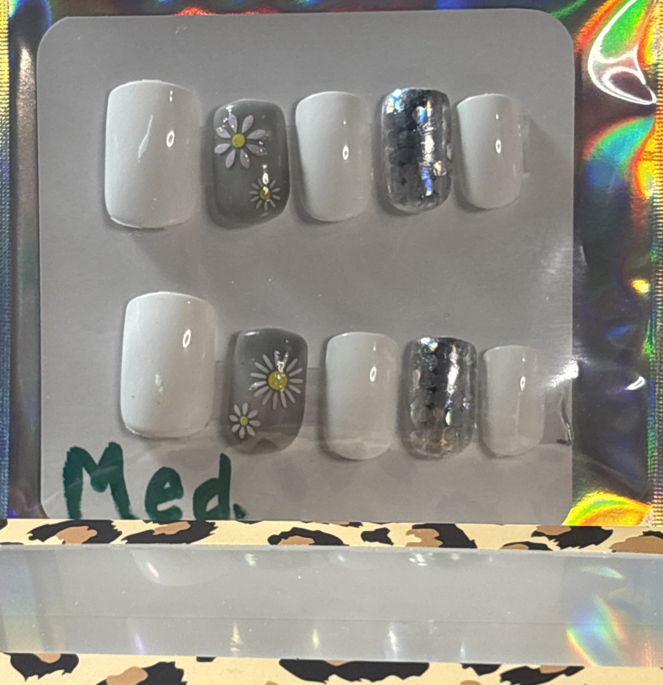 Press On Nails Medium Square-Nails full set whits&Silver size Medium