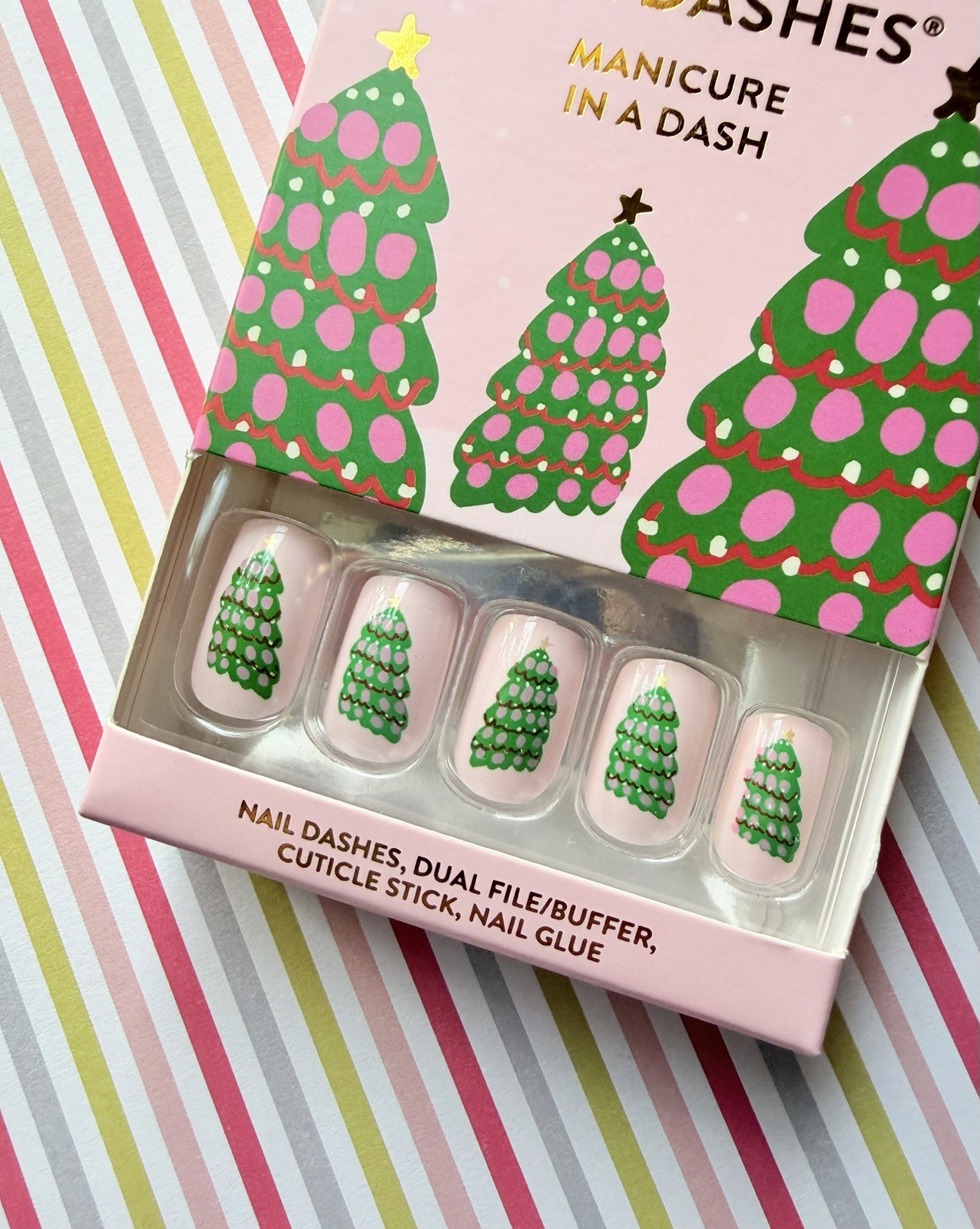 Red Aspen Press On Nails HOLIDAY MARKET MARIA Medium Square Nail Dashes New