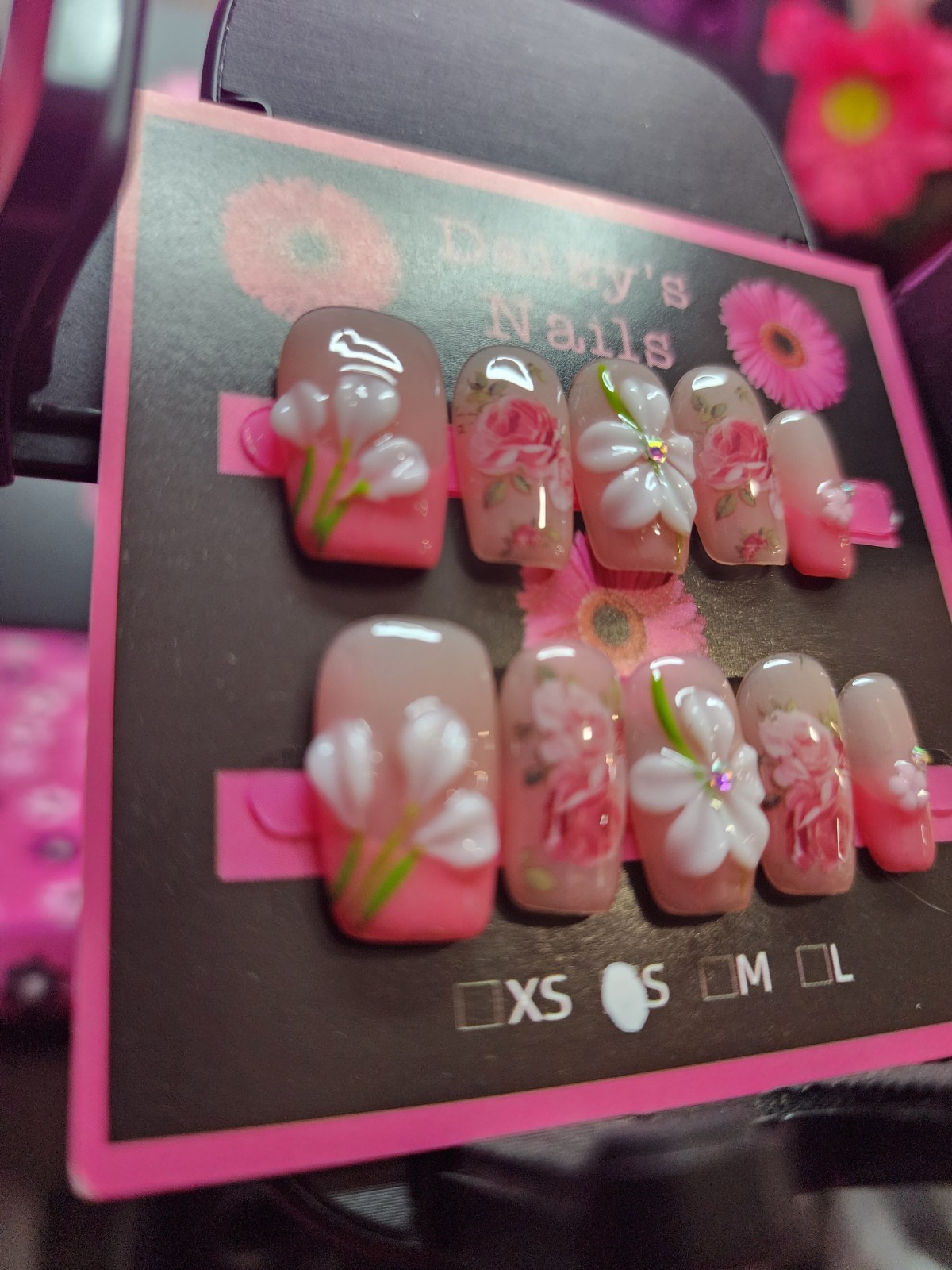 Small Size Pink Rose Garden Press-on Nail Set Handmade Squoval 2.0 Cm Length