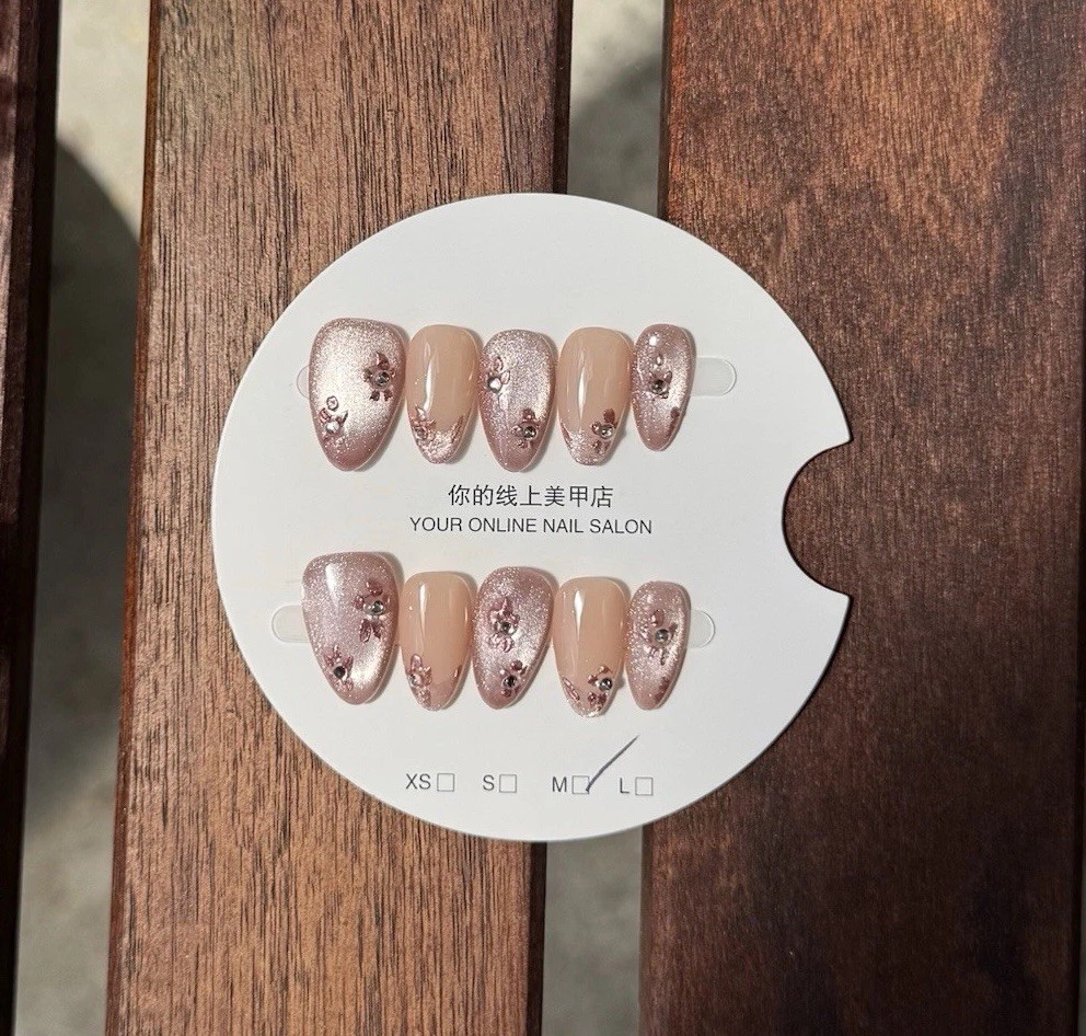 Press-on Nails Medium Size Bundle – 5 Sets of press on nails short length