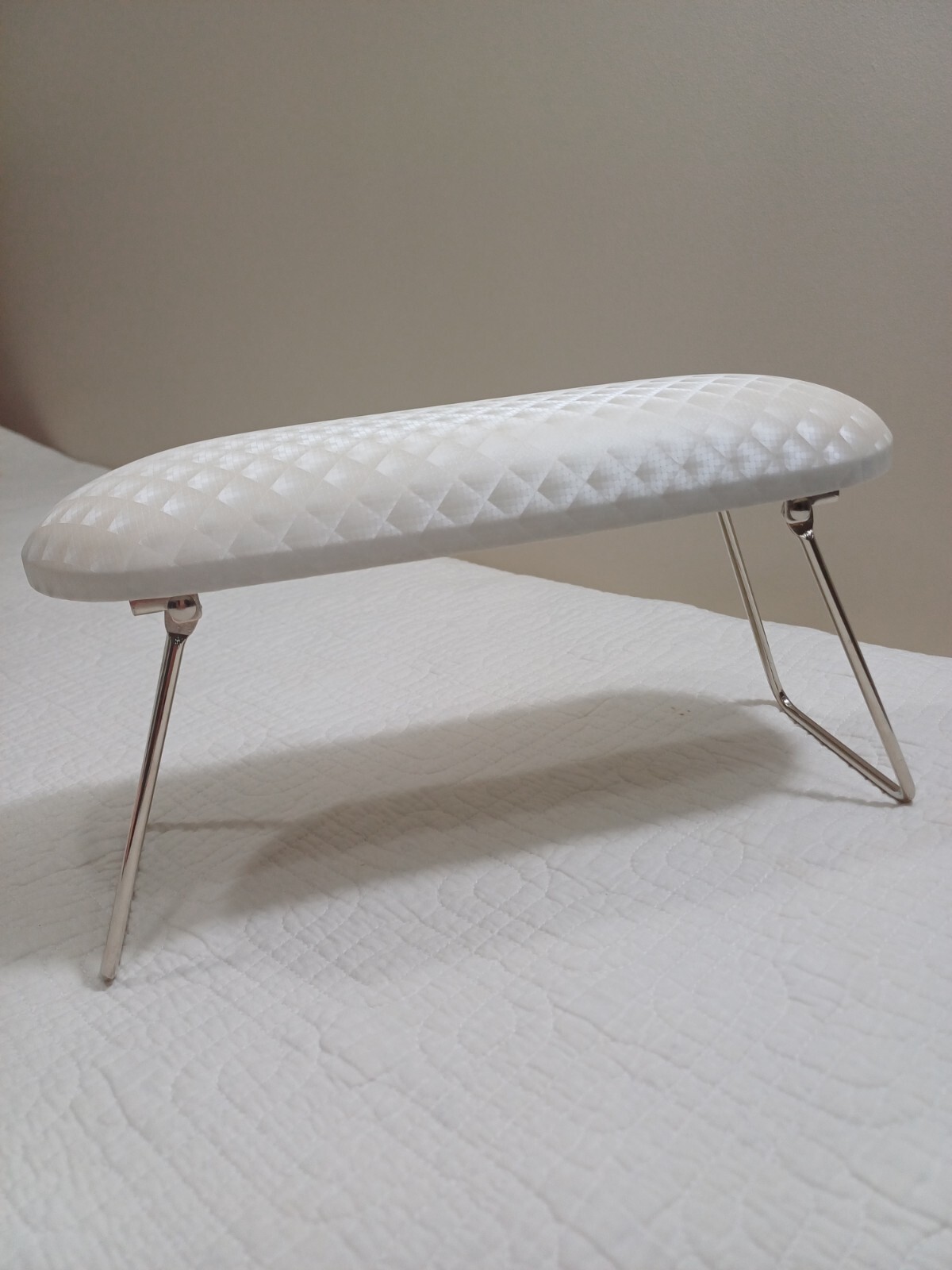 Nail Arm Rest Microfiber Leather Manicure Hand Pillow Professional White New