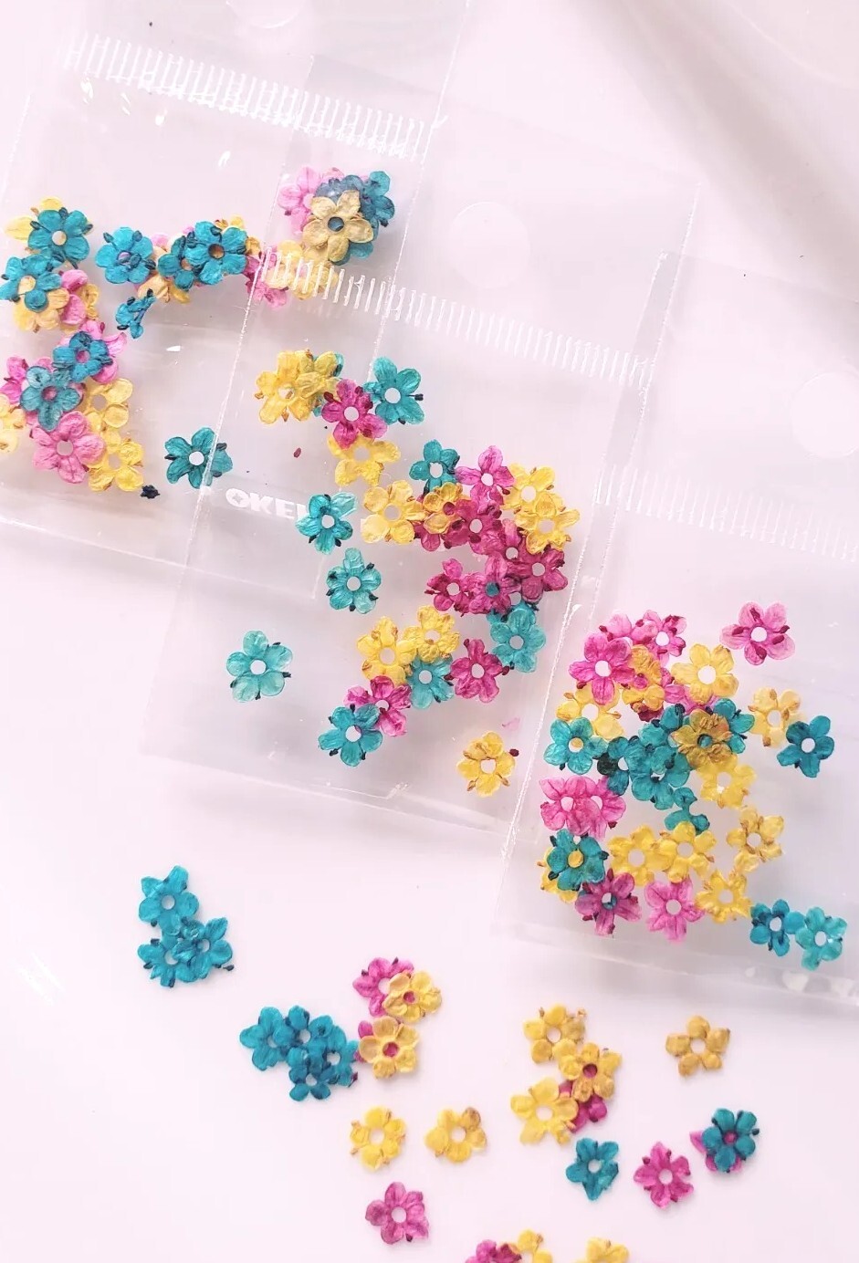 Dried flowers 50 Flowers Bundle mixed color Summer Nail Art. USA Seller