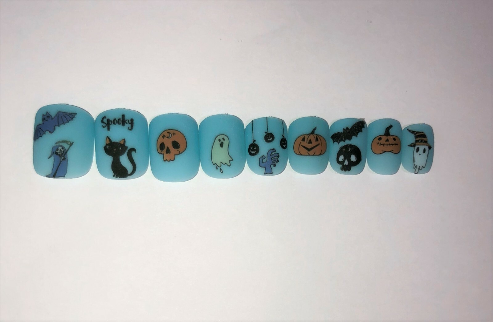 Halloween Nails, Matt Baby Blue – (Set of 18 sizes 0-8) Short Square