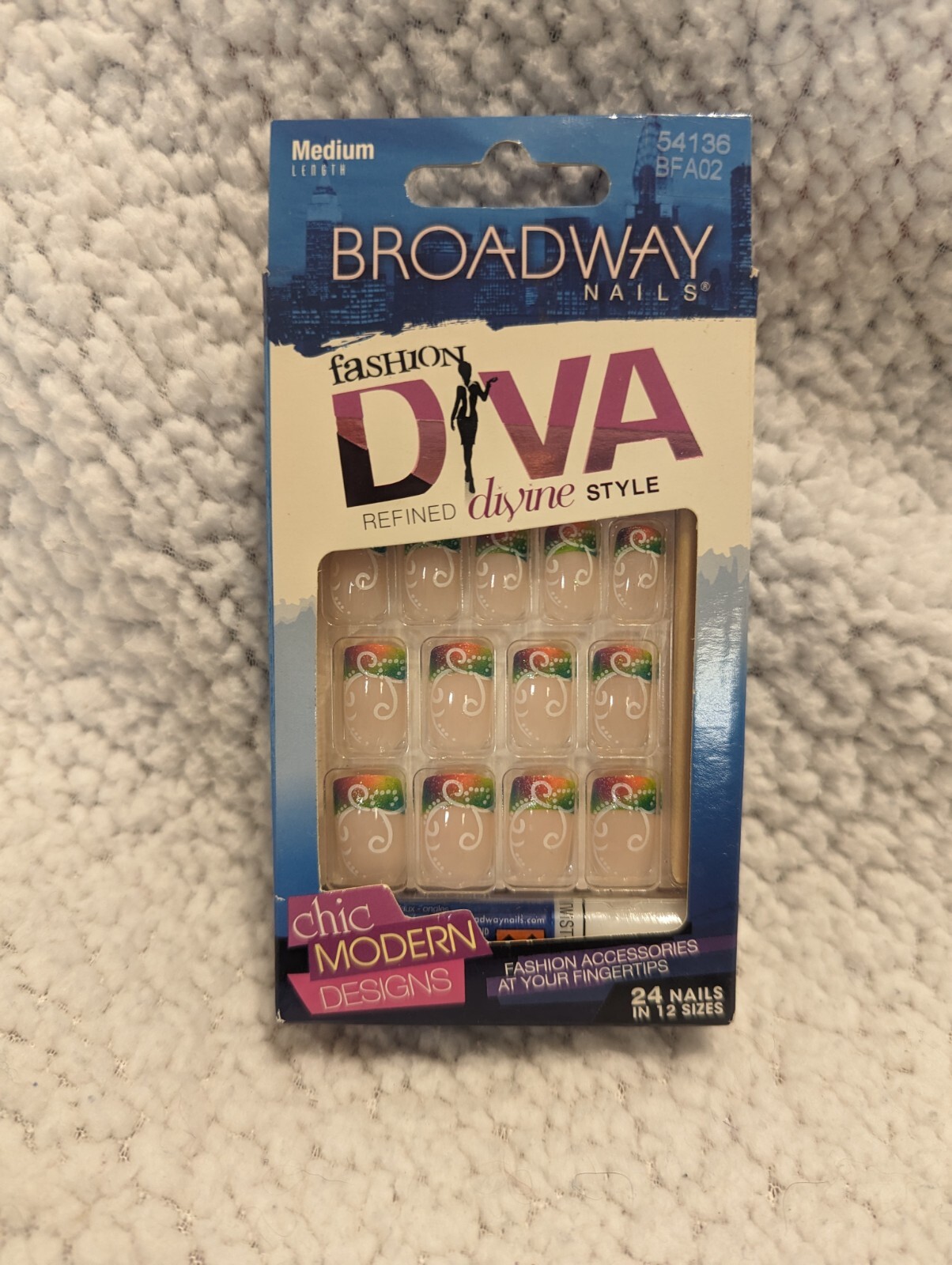 Broadway Nails Divine Medium Length BFAOZ (Fast French Flawless Fit Salon)