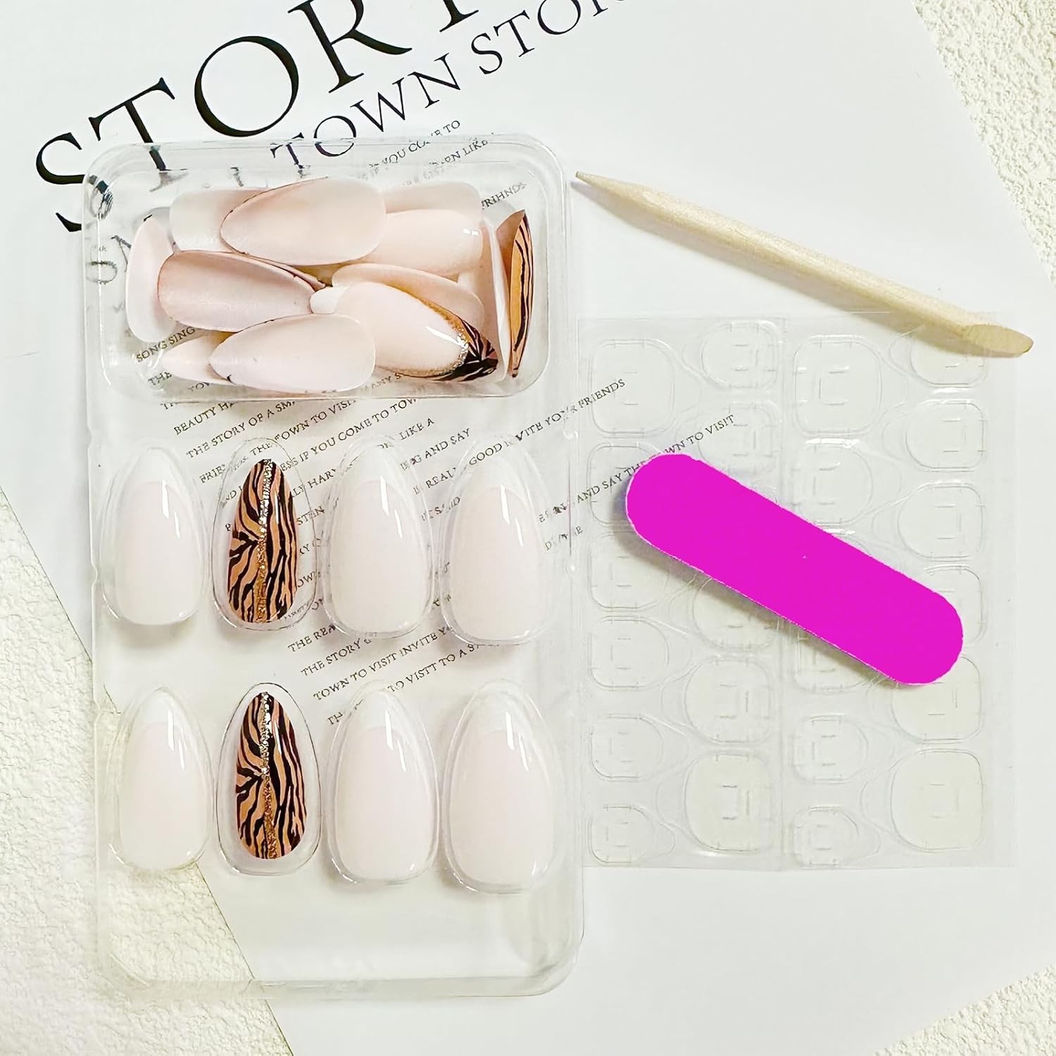24Pcs Chrome Almond Press On Nails Medium Glossy Fake Nails with Glue Tabs