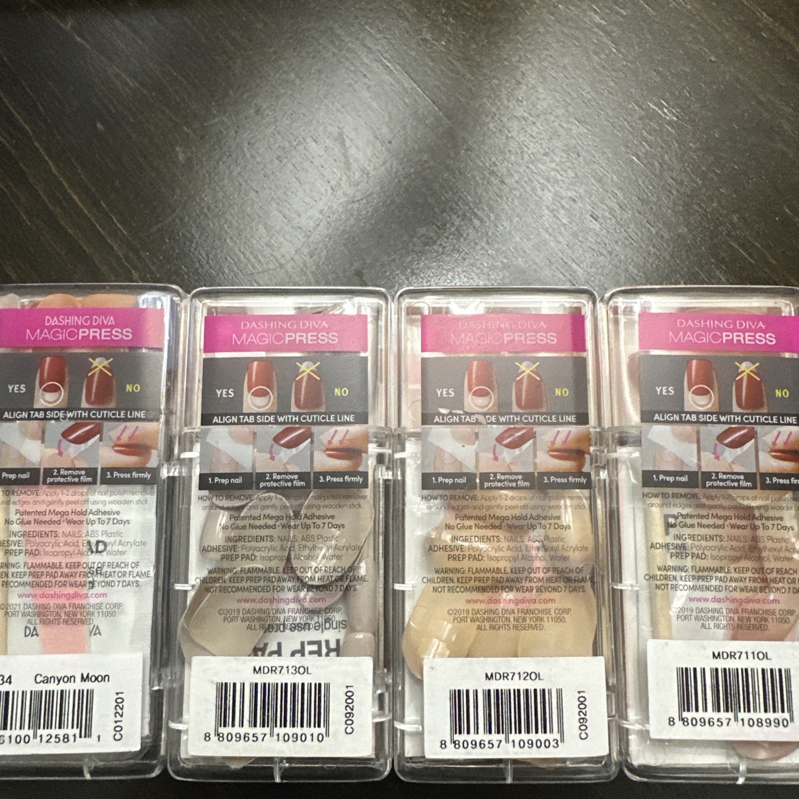 Dashing Diva Magic Press On Manicure M/L Lengths Round/oval Nails Pack Of 4