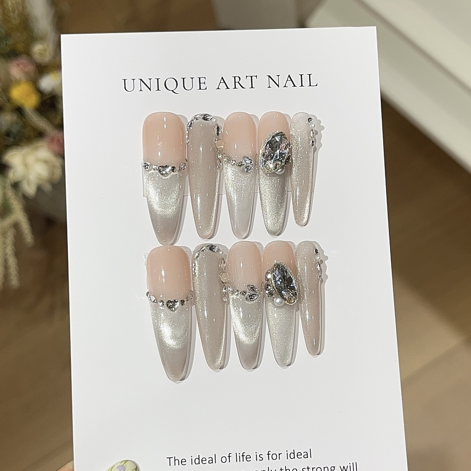 10Pcs Handmade White Cat Eye Nails Pearl Rhinestone Cold Elegant Style