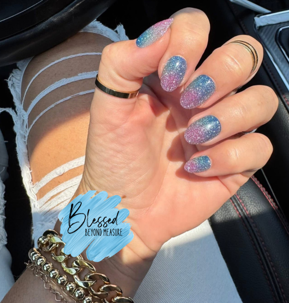 Red Aspen Press On Nails~Self-Made Mermaid, Maureen Short~Almond~Purple/Blue