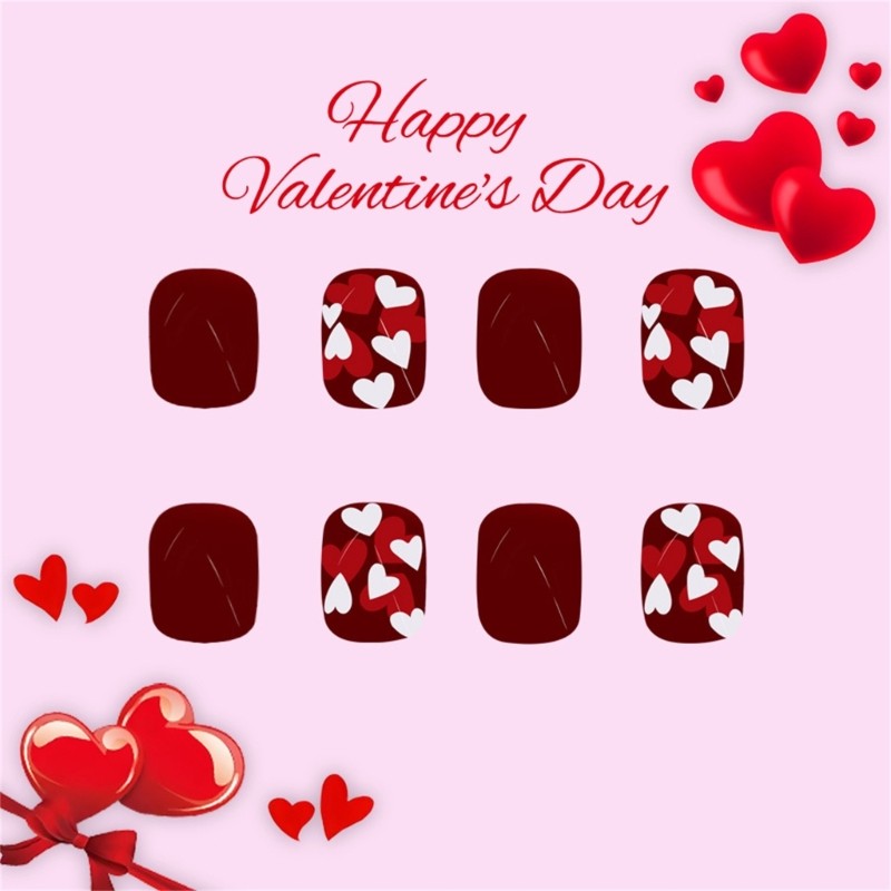 24x Heart on Nail Short Round False Nail Valentines Day Press On Nail