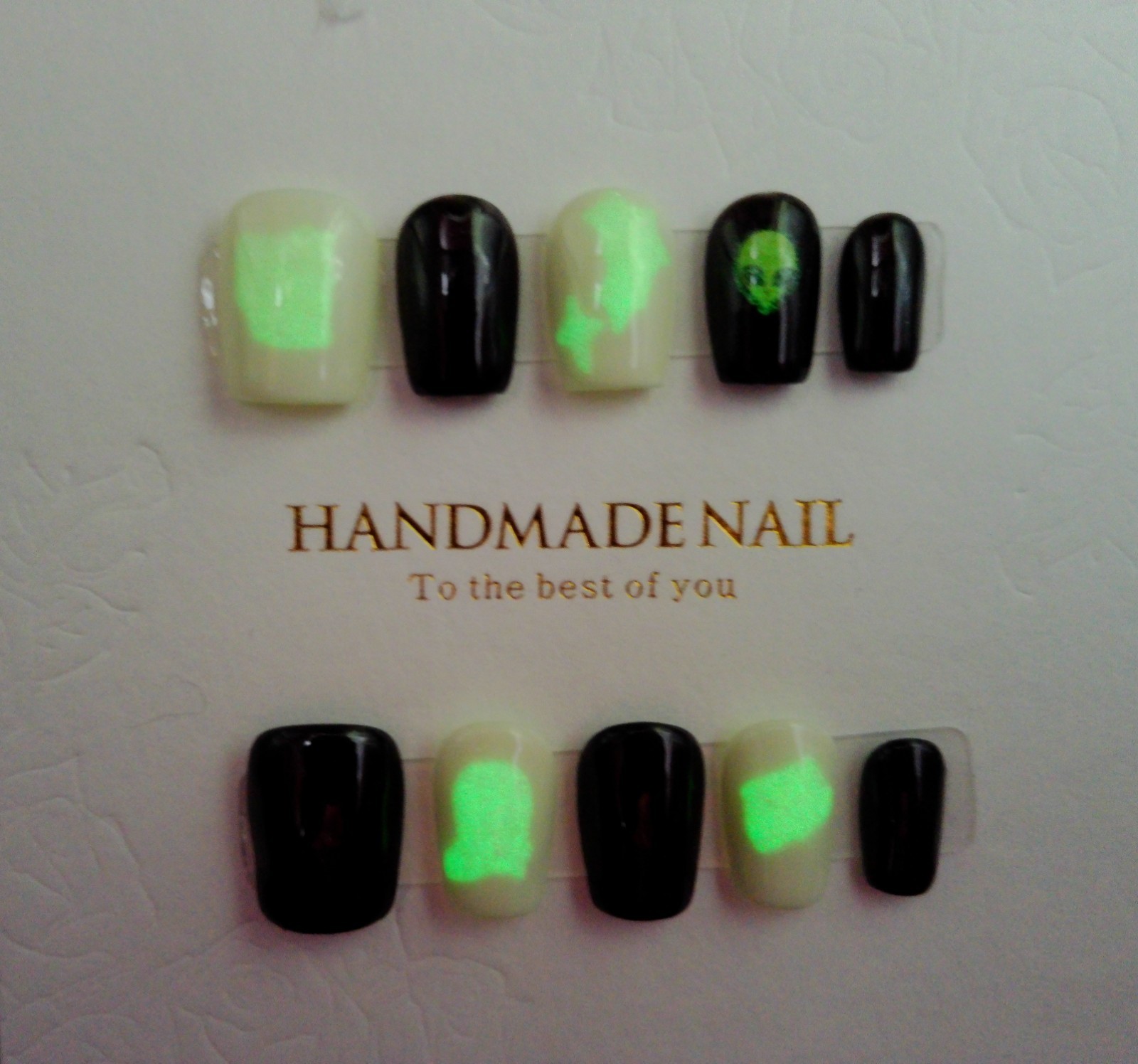 Extra Short Square Glow in the Dark Alien Press On Nails – Small Size