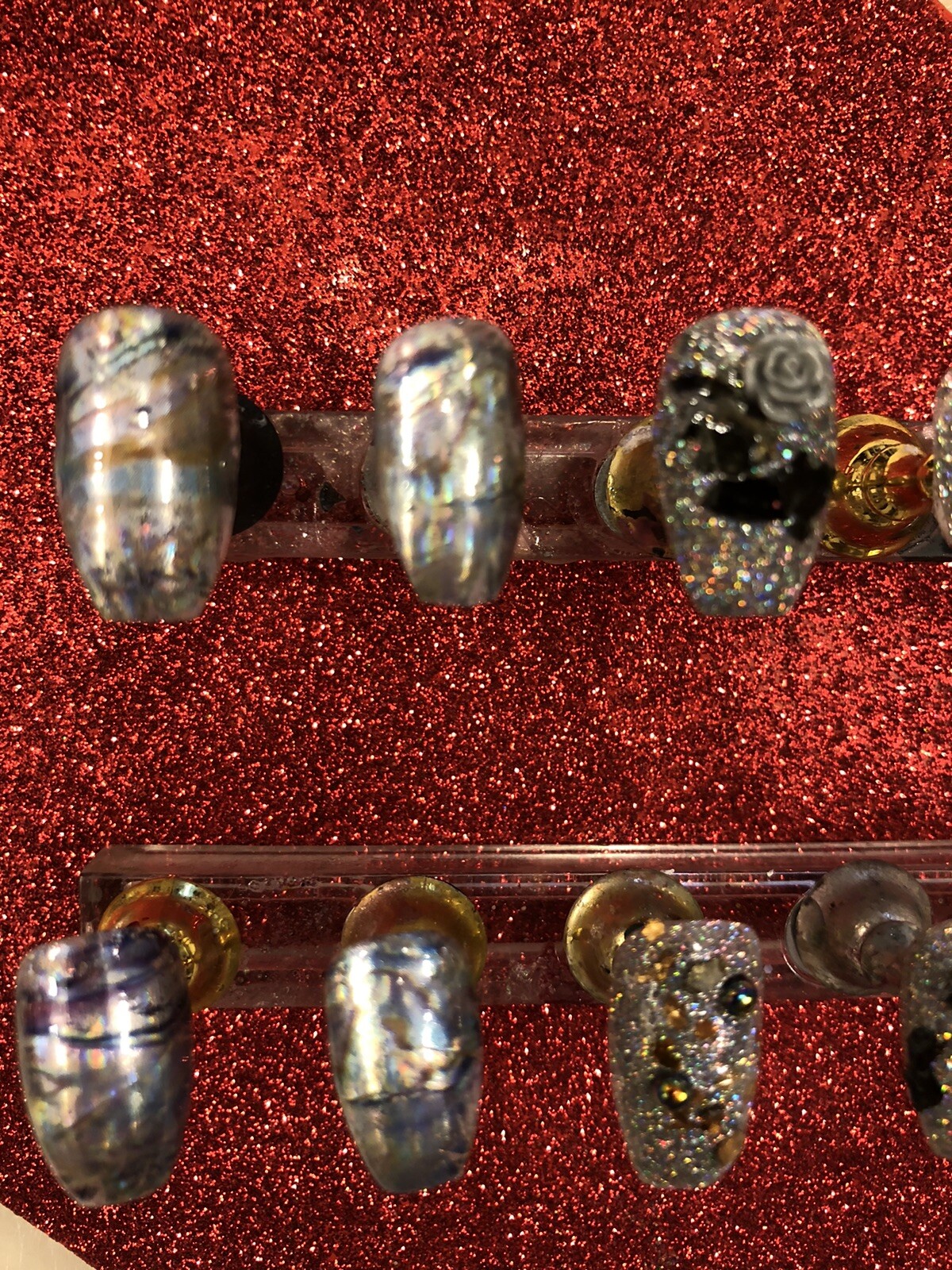 ℤ ℕ𝕒𝕚𝕝𝕤! Gorgeous set of Handcrafted Press On Nails
