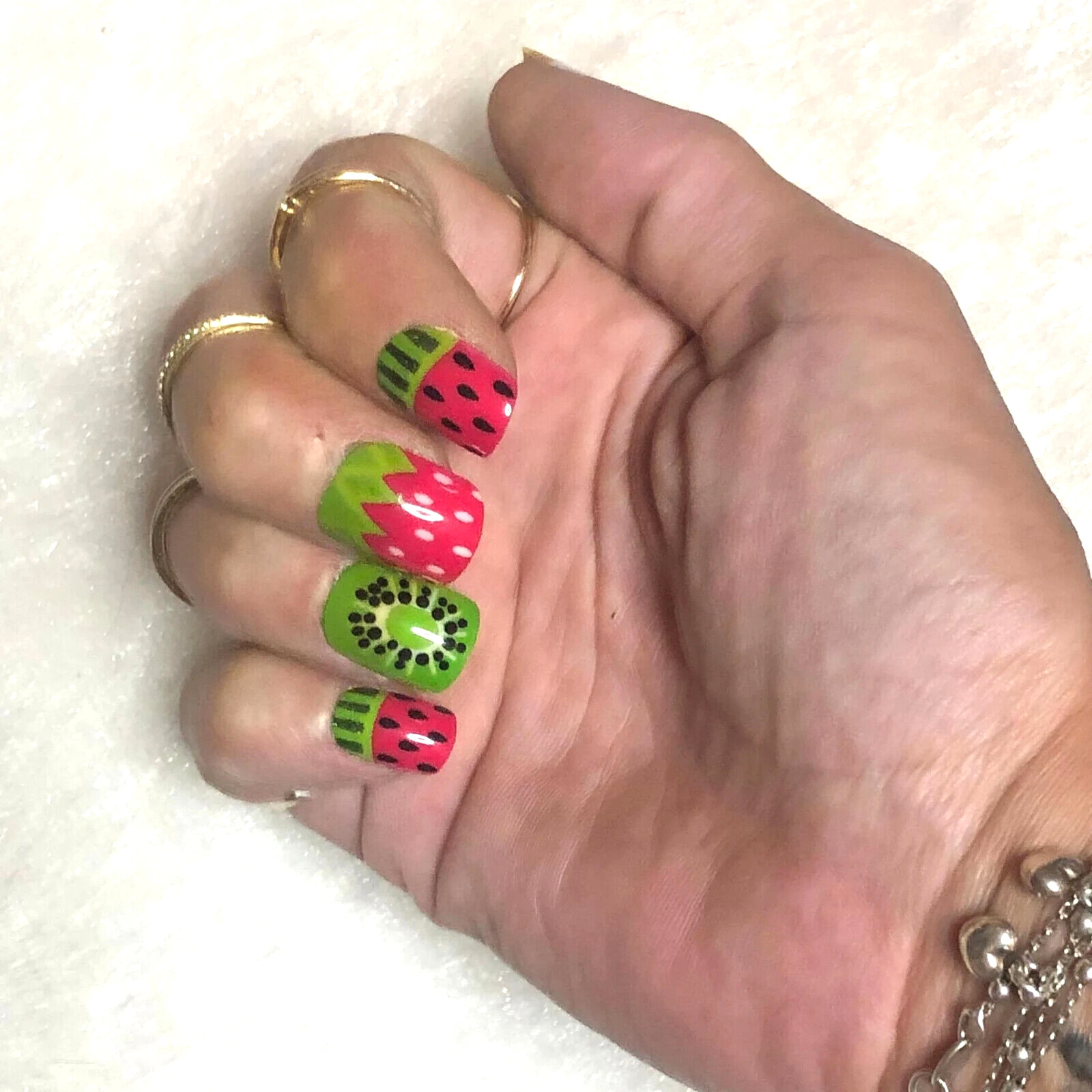 Summer Fruits Press-On Nail Set – Short Round (Size 0-8)