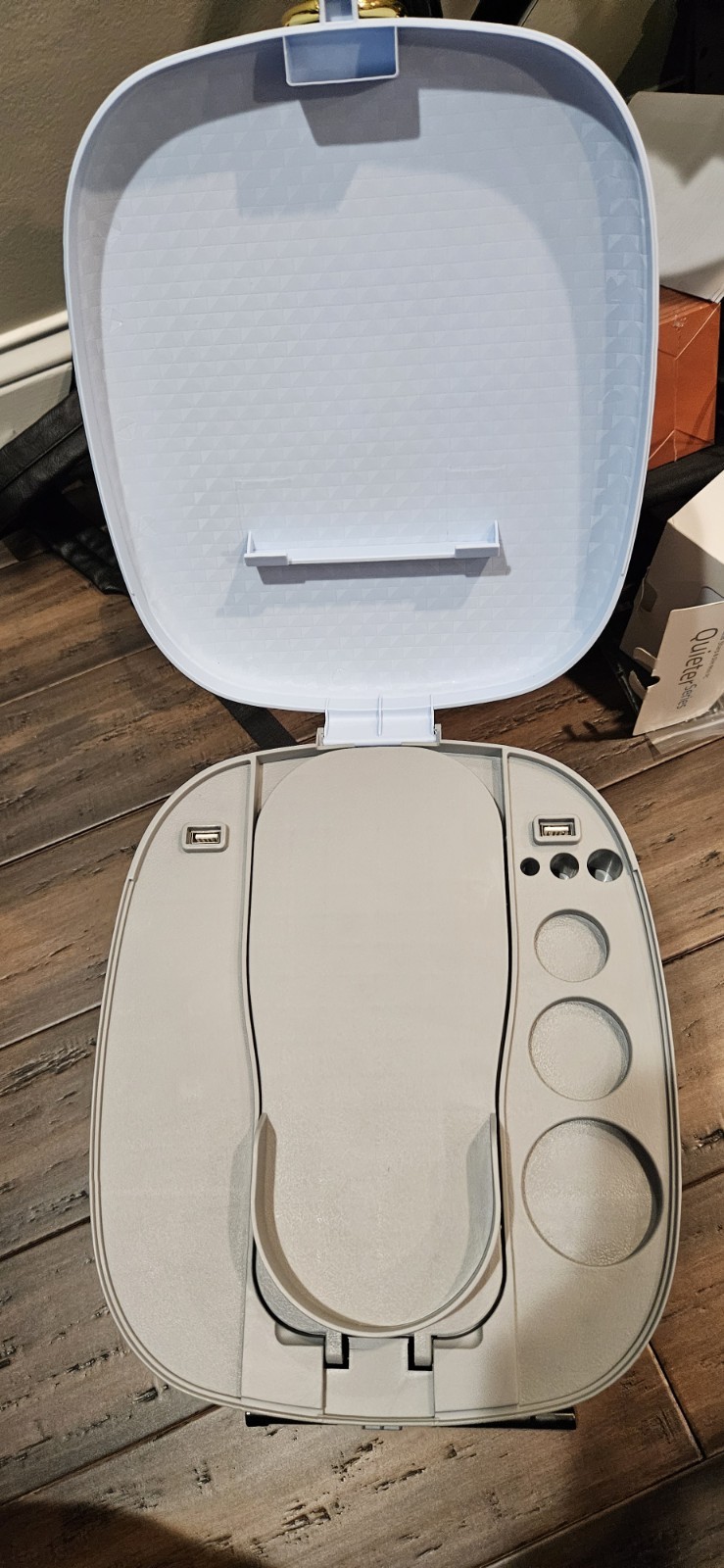 Portable Foldable pedicure stool the pedicure tools for easy at home pedicures