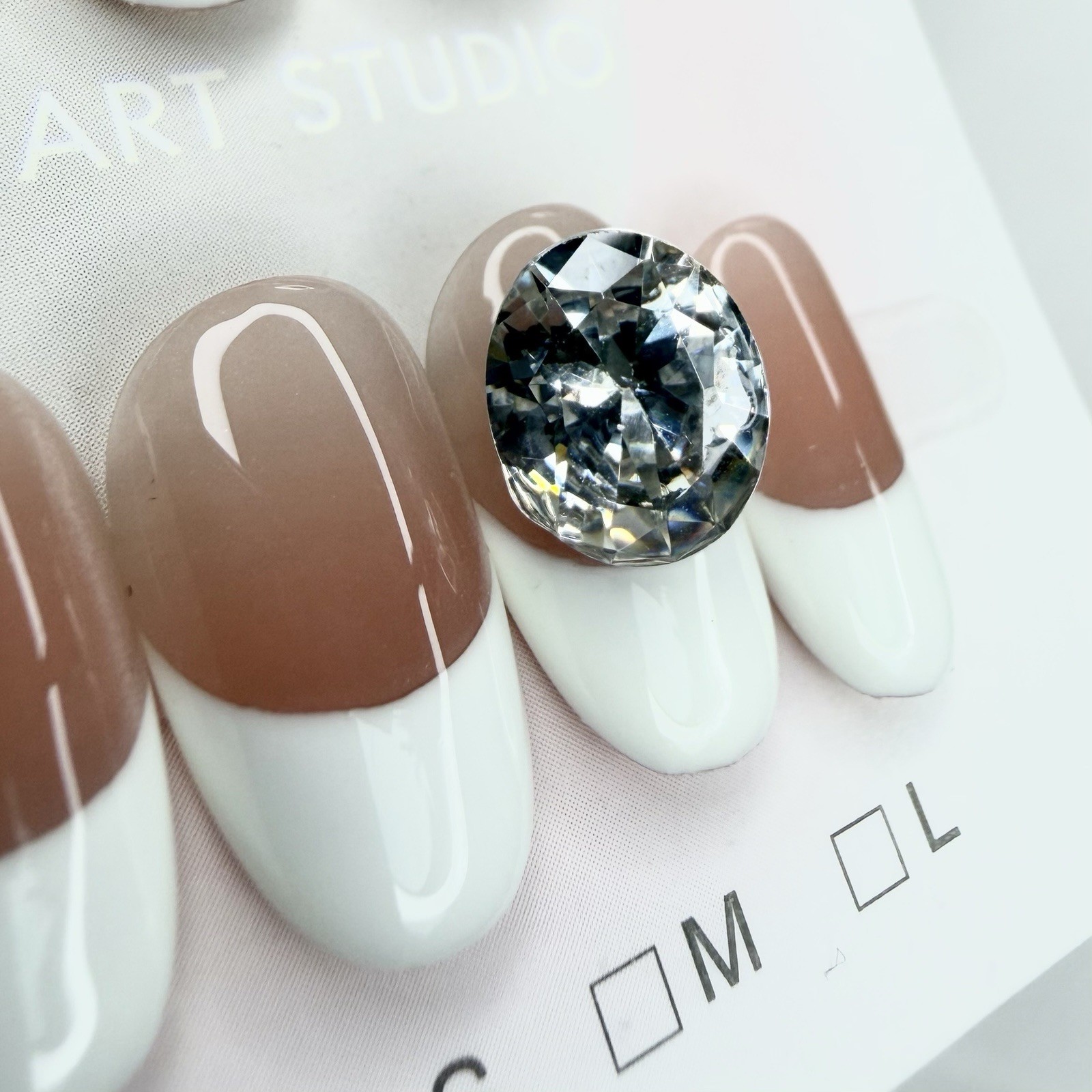 Handmade Nude White French Tip Press-On Nails Short Oval Reusable Fake Nail