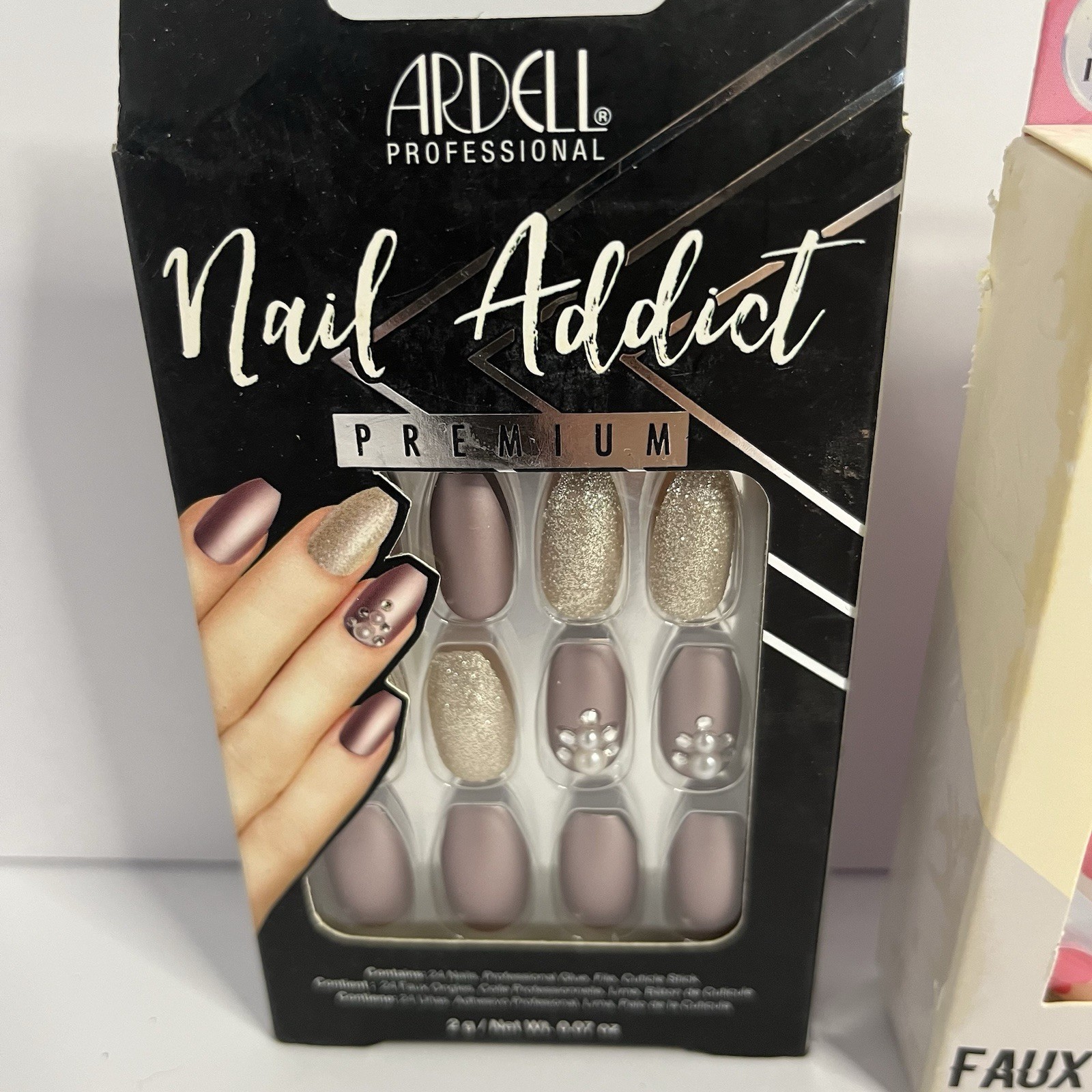 Ardell & The Illustrated Nail Press-On Nails Mauve Gold Pink 3D Shiny