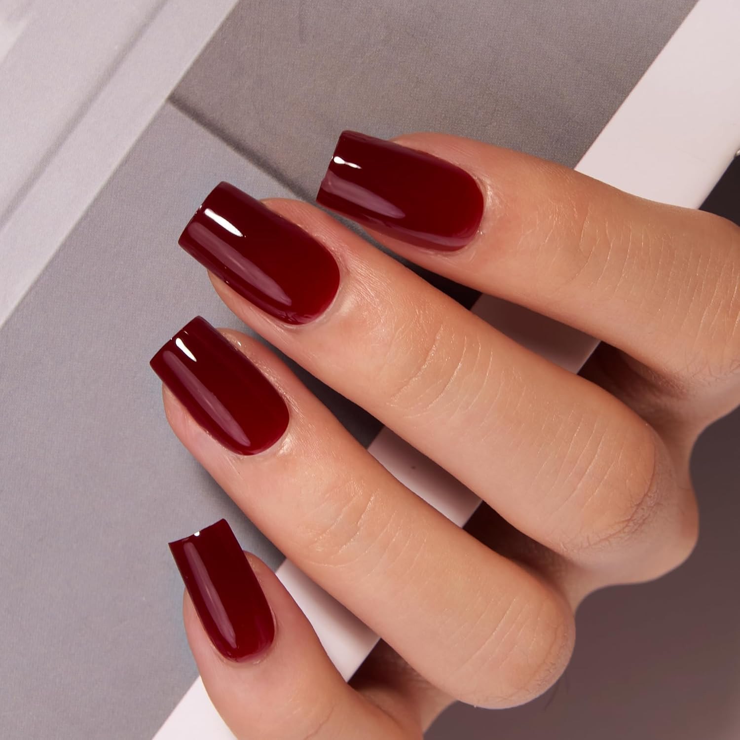 Soft Gel Square Press on Nails, Medium Deep Red Christmas Design Acrylic Stick o