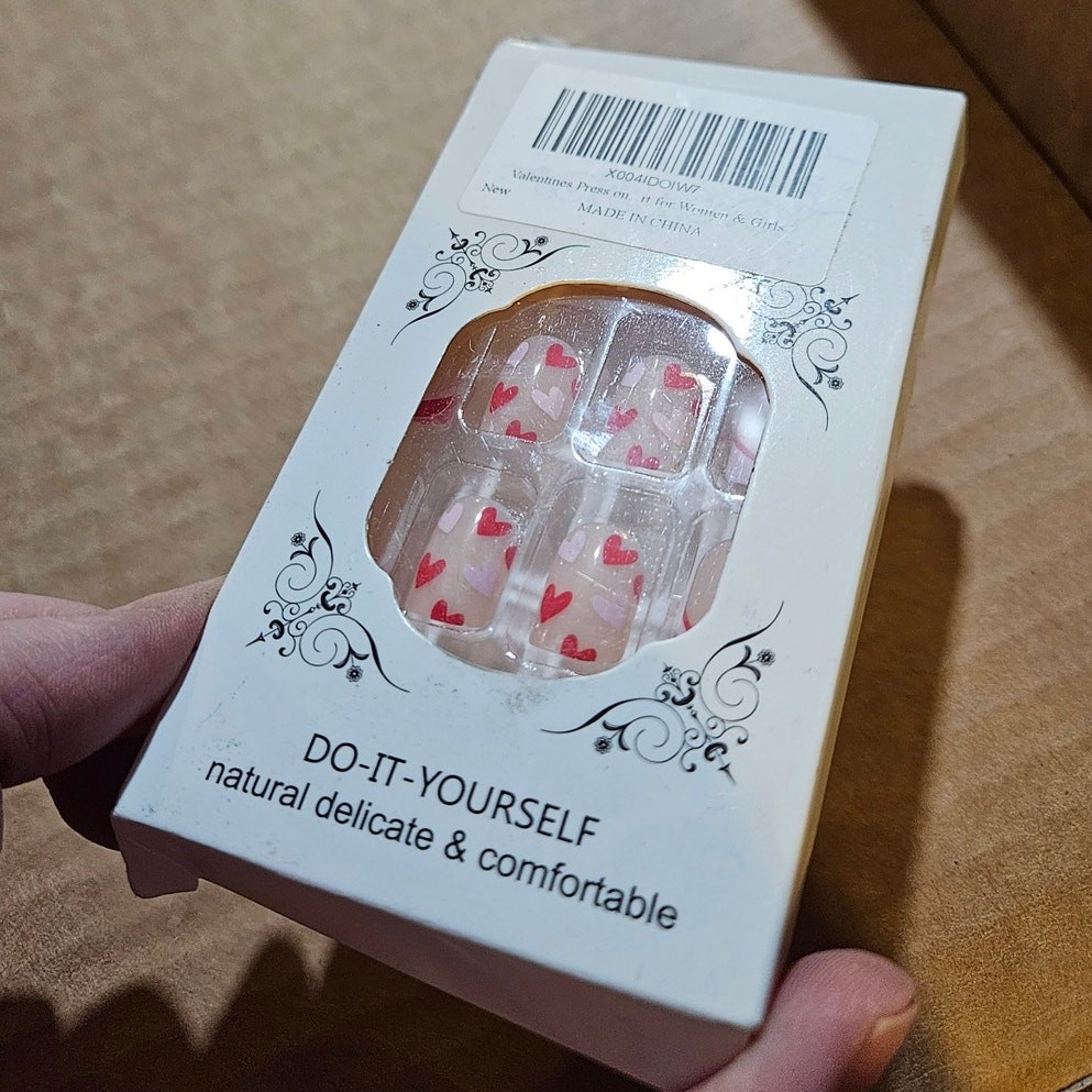 Boutique Red & Pink Heart Press-On Nails ~ DIY ~ Natural Delicate Comfortable