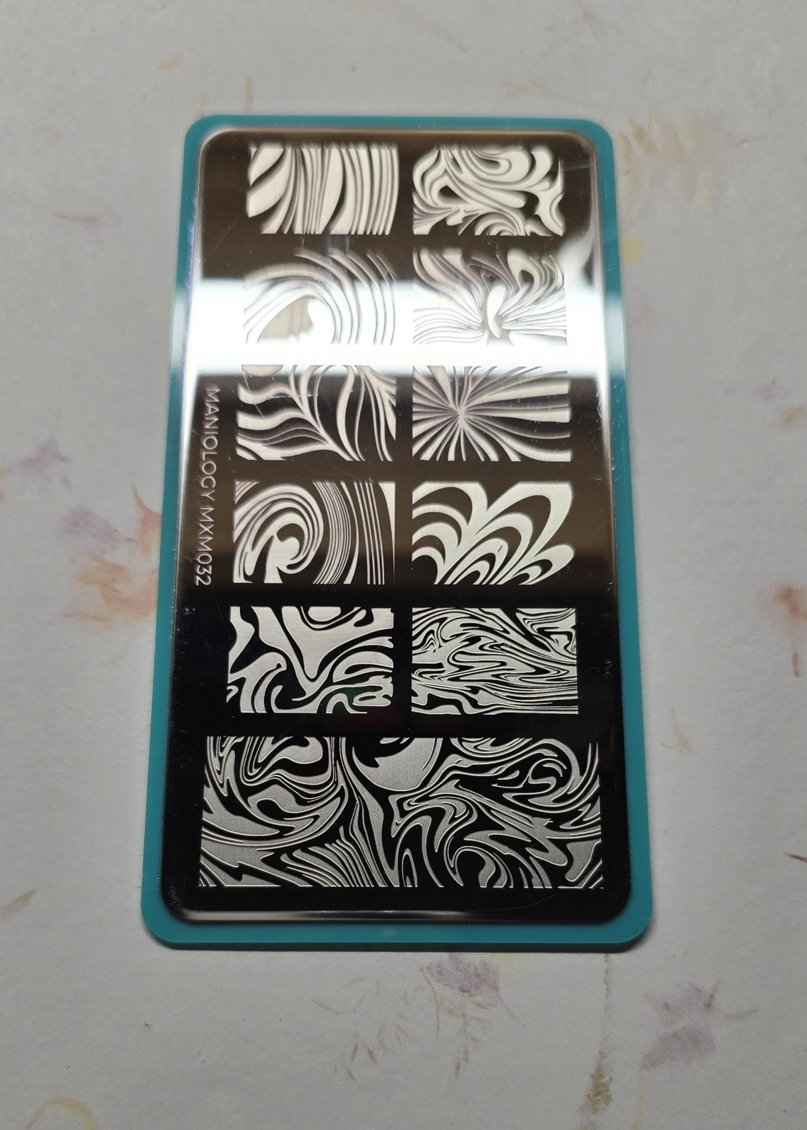 Maniology MXM032 Paint Swirl Watercolor Tie Dye Stain Nail Stamping Plates