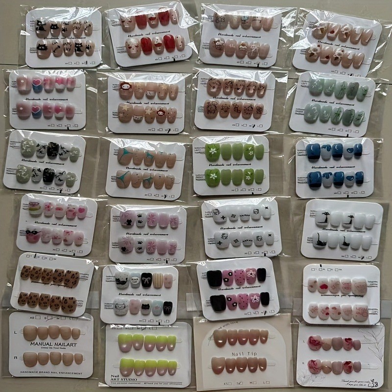 50pcs Wholesale Random 5 Pairs of Manually Pressed Fake Nails, Reusable Nail Art