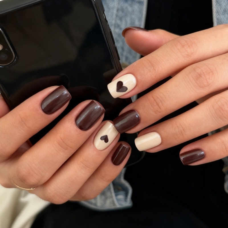 48PCS Short Square Brown Heart-shaped Reusable Brown Beige Fake Nail Art