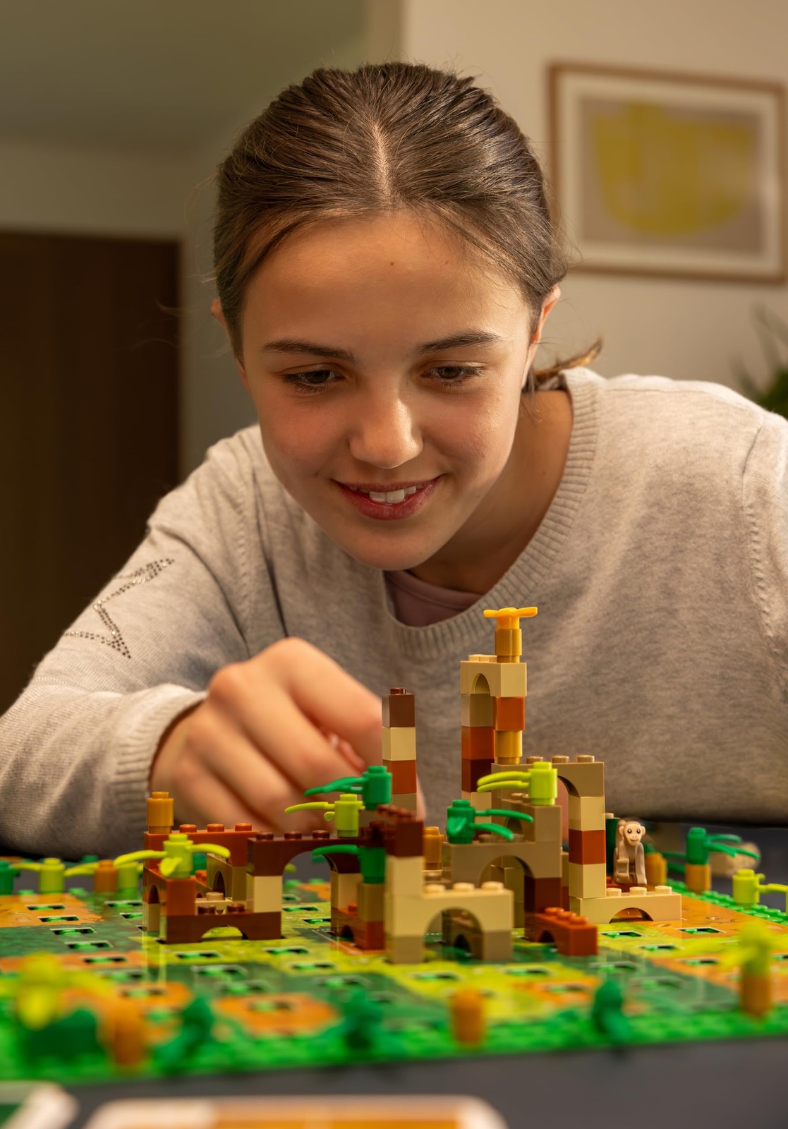 Dotted Games Monkey Palace: A Lego 10.55 x x 0.1 inches, Multicolor