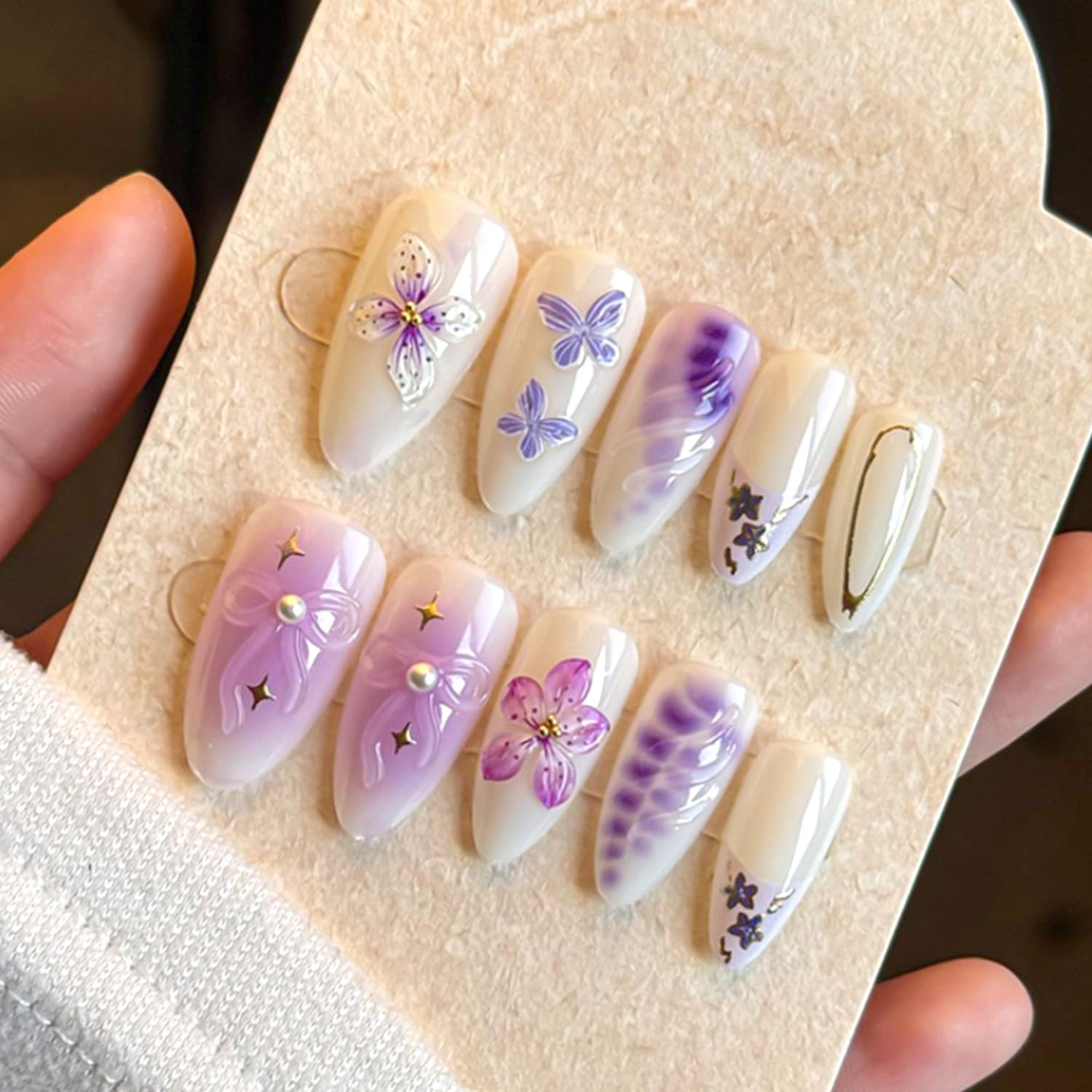 24Pcs Gradient Purple Flower Press on Nails Medium Almond Fake Nails with Floral