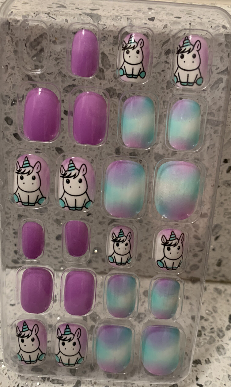 Siusio press on Unicorn Tie-Dye nails for children, women with small hands
