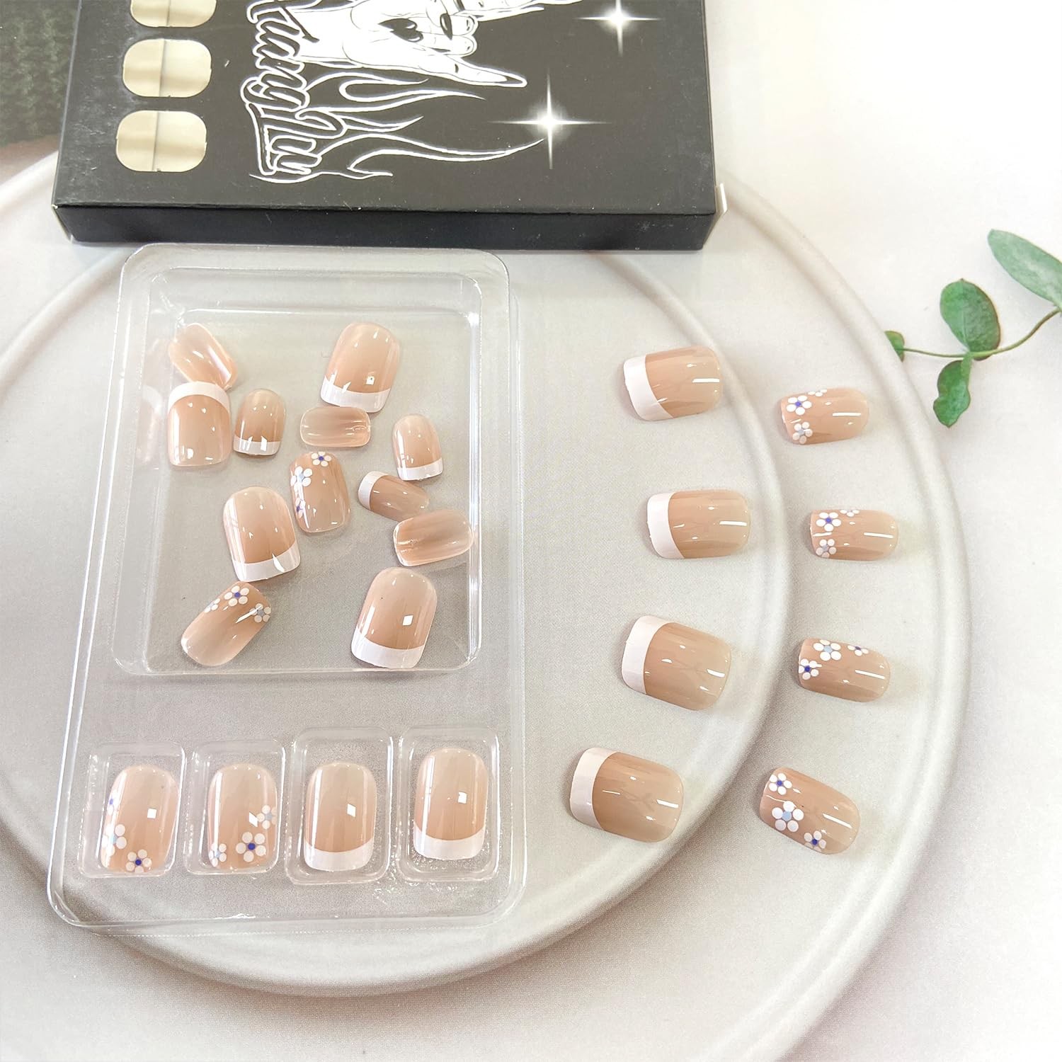 White French Tip Press on Nails Short Square Fake Nails White Flowers False N…