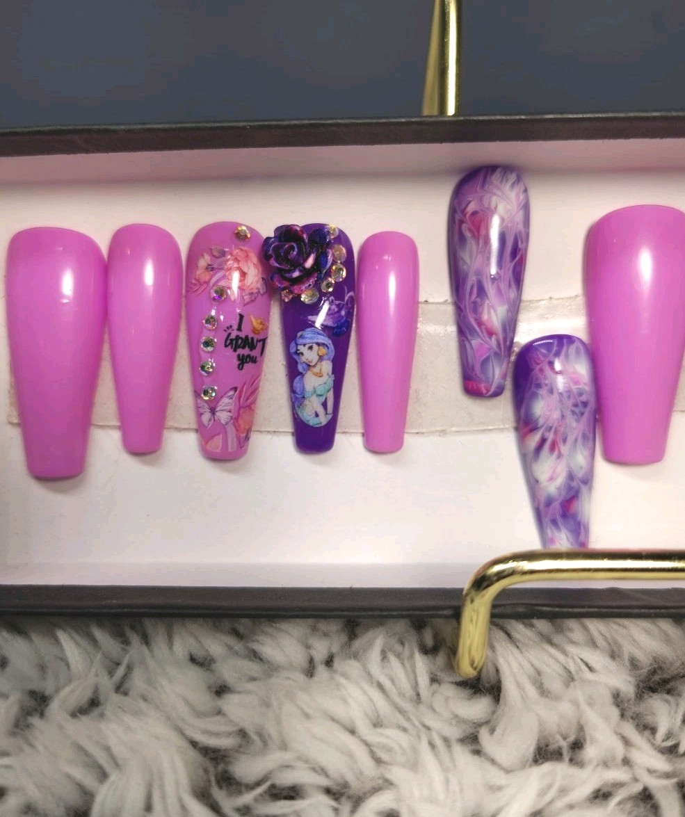 Handmade Nails. Large-set(0,4,3,5,7) Includes Application Kit