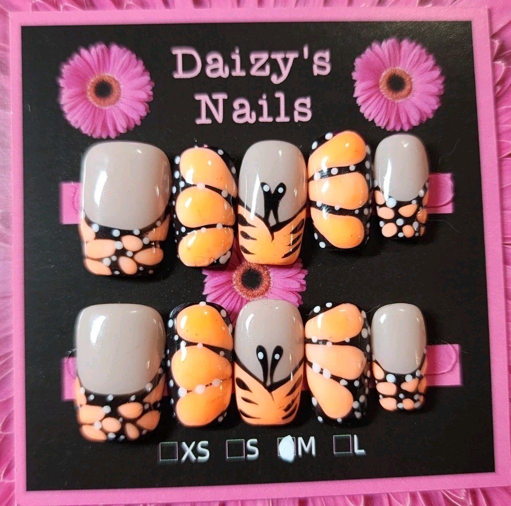 Medium Size Neon Butterfly Press-on Nail Set Handmade Squoval 2.0 Cm Length