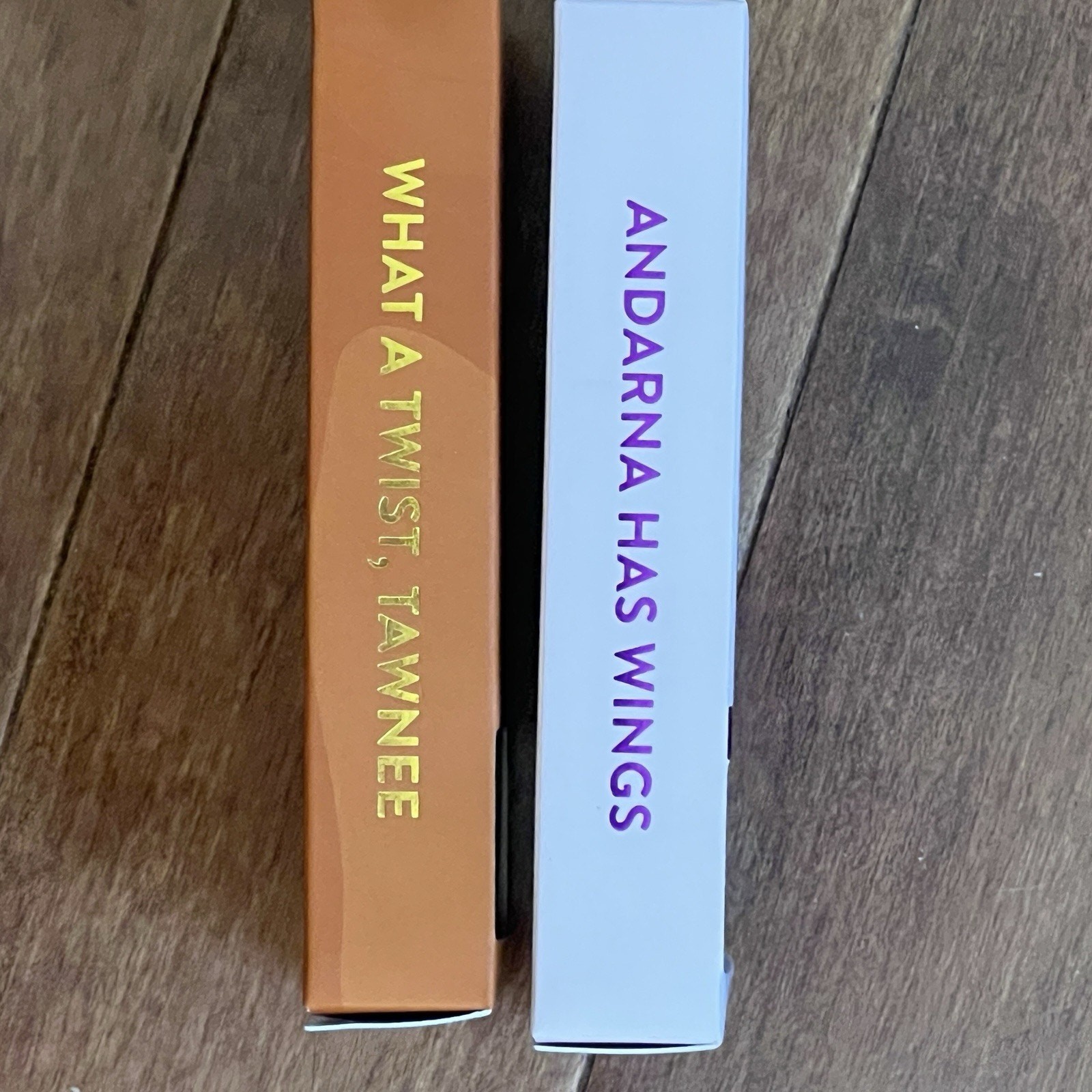 Red Aspen Press On Nails Dez, Medium Coffin 2 Full Sets New In Box Fast Shipping