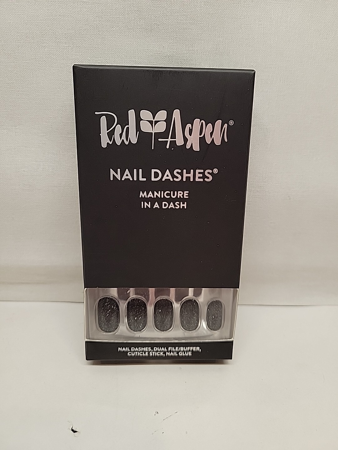 Press On Nail Alicia’s Black Clutch Dashes Christmas Black Glitter Red Aspen