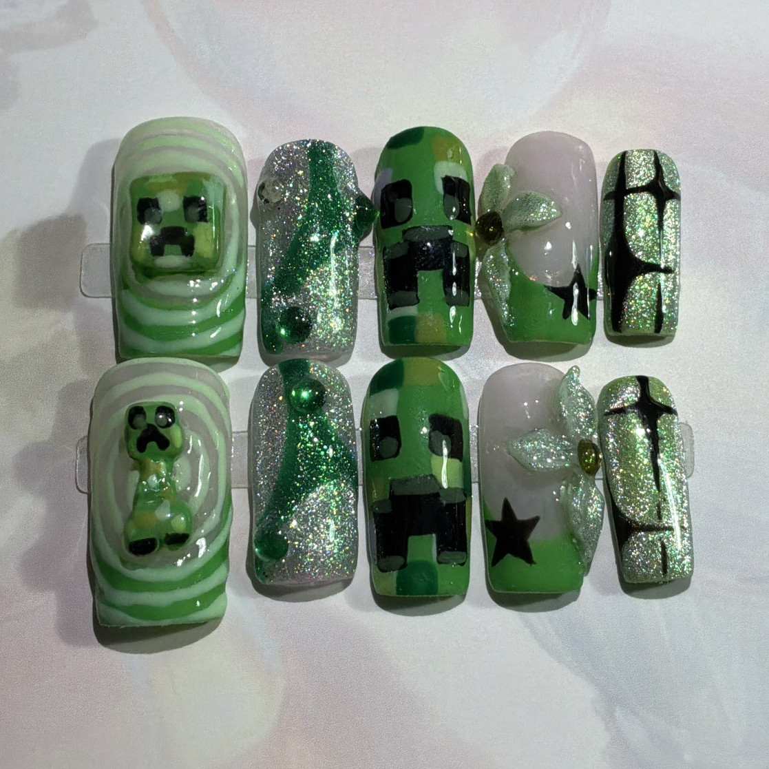 Minecraft Creeper Press-On Nails 3D Green/Black Medium Square Full Cover