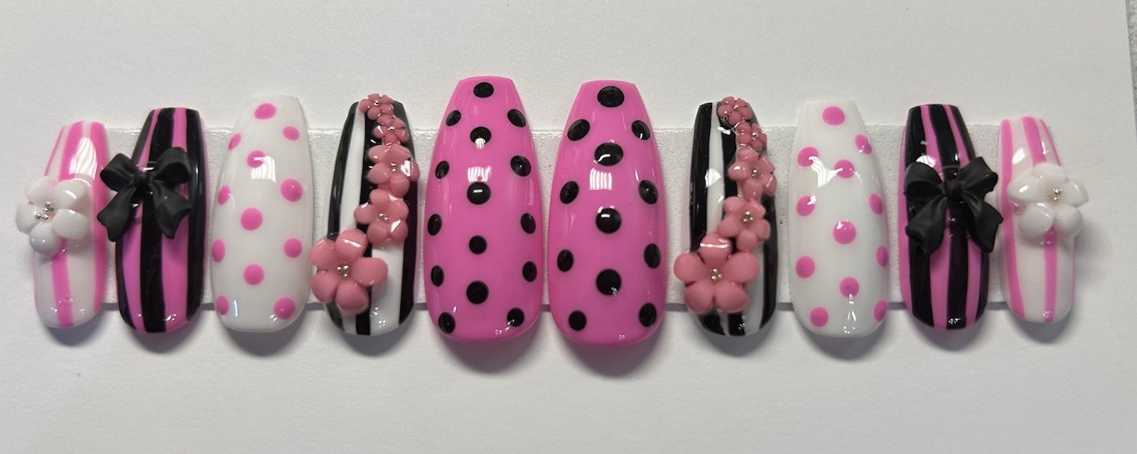 pink and black press on nails