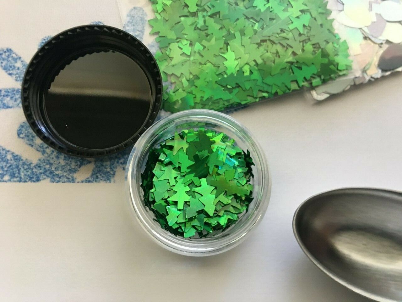 HOLO CHRISTMAS LIGHT/TREE (Silver/Green)Nail Art Face Crafts DIY-US-w/container