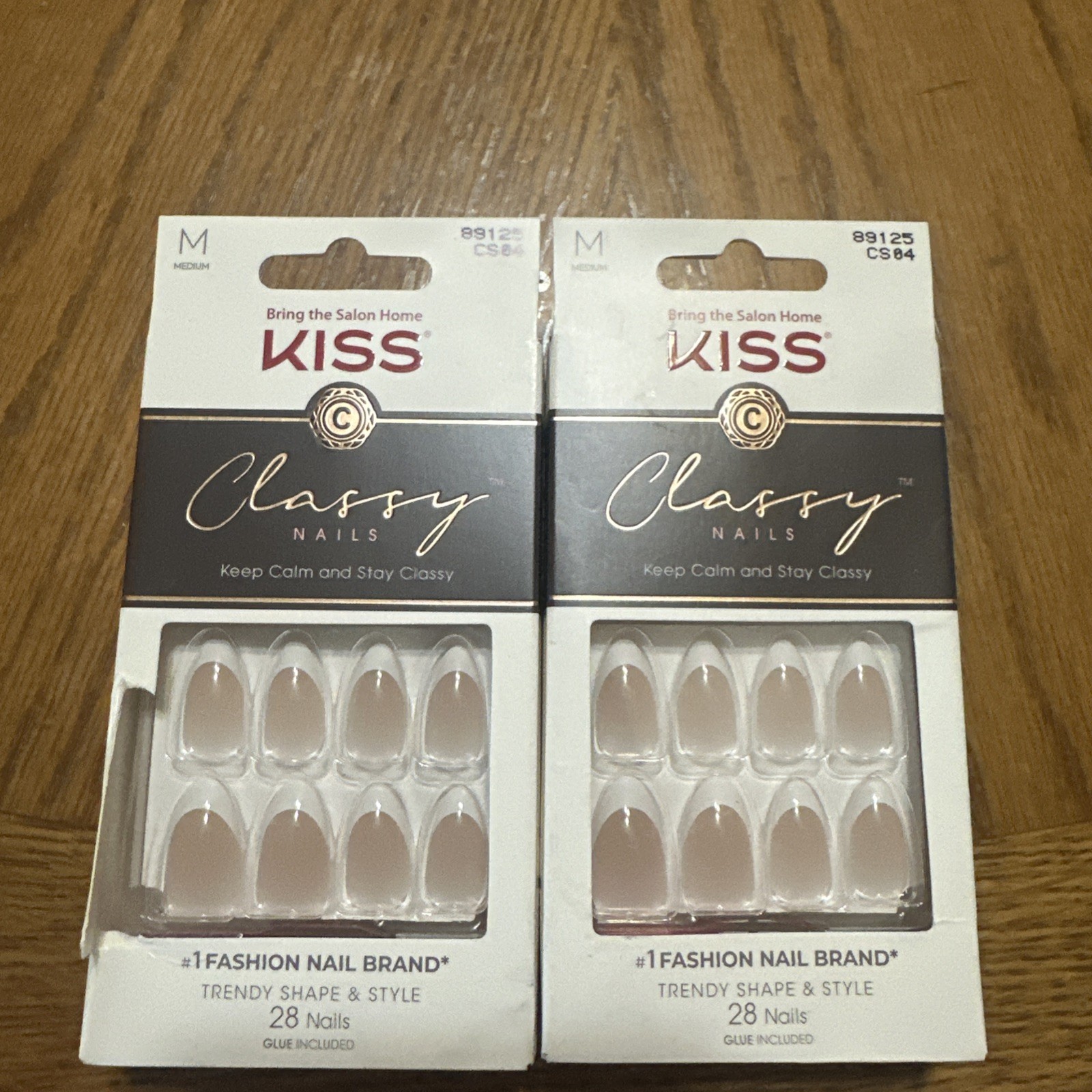 KISS CLASSY 56 pcs PRESS ON NAILS Glossy Almond French Nude Medium #89125 CS04