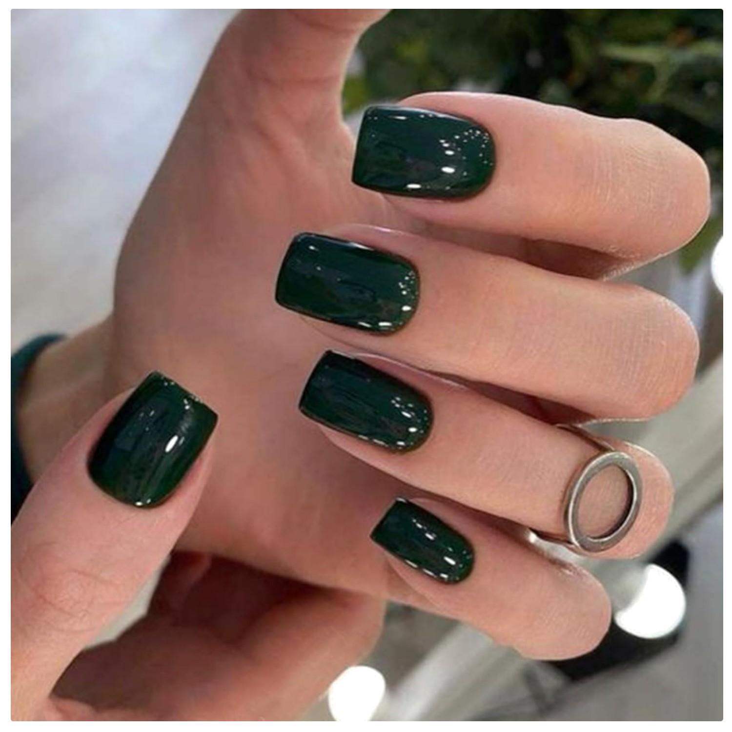 Dark Green Press on Nails, Short Square Fake Nails, Reusable Nail Kit with Na…