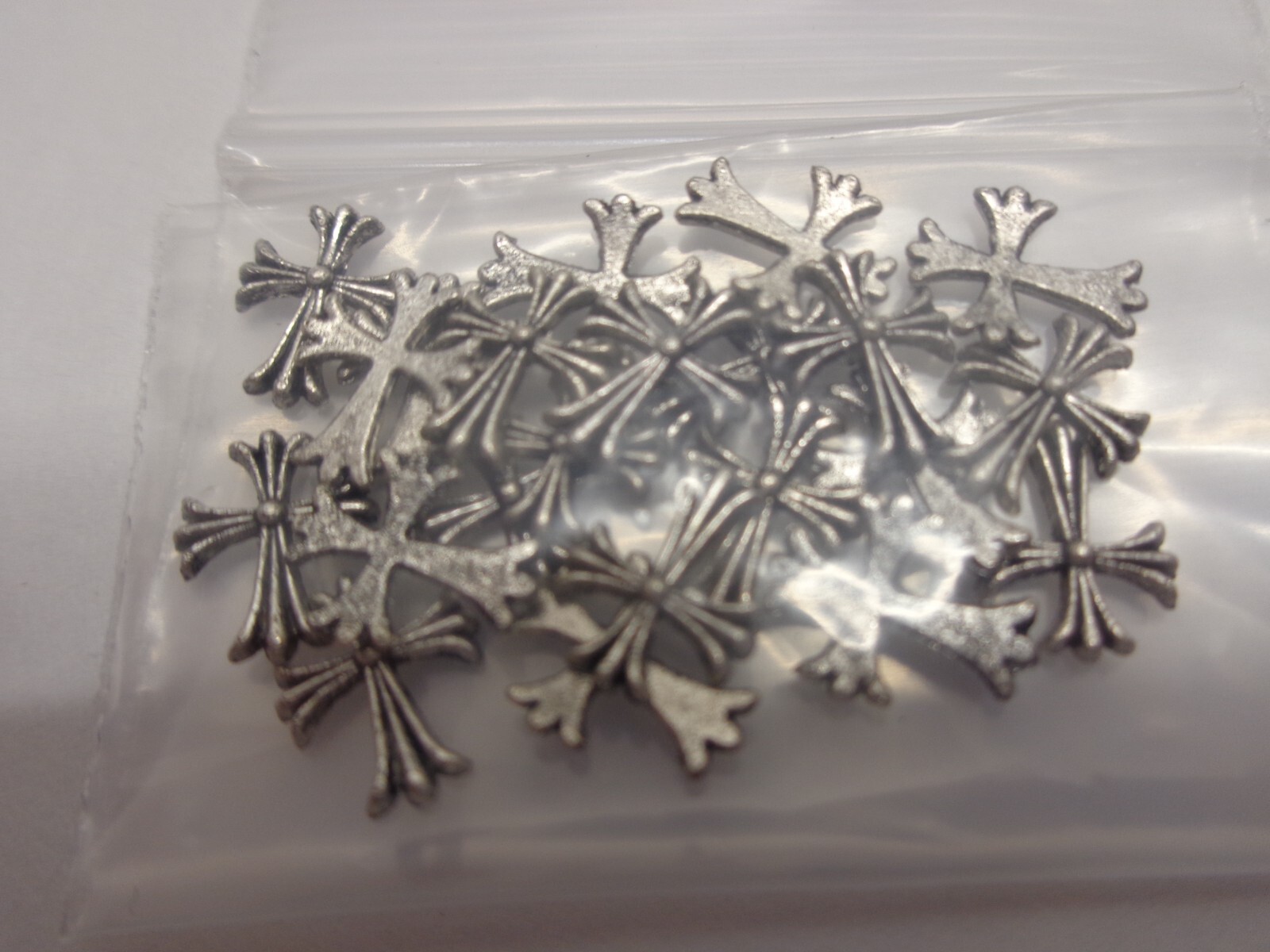 100 Piece Fingernail Charms New in Bag