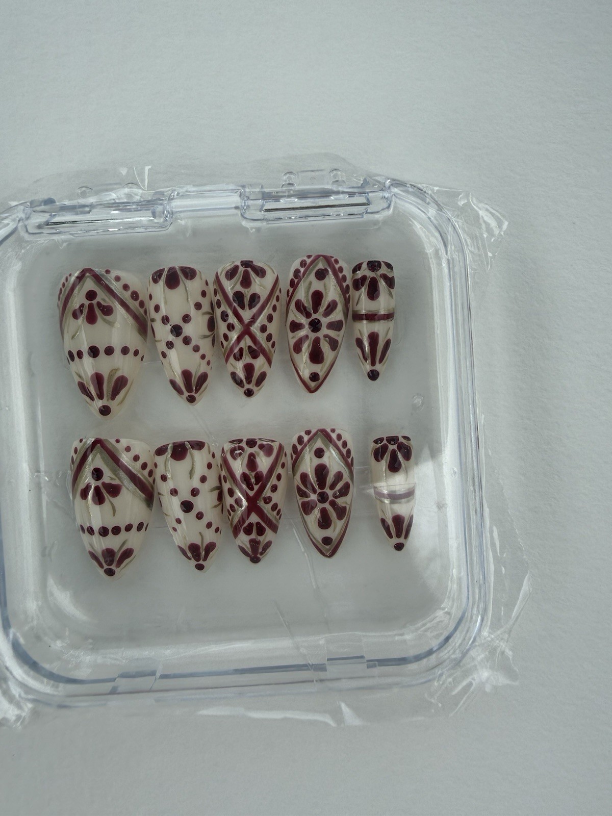 Press On Nails Handmade Apres Base Short Almond Beige Red Gold Design Size M Gel