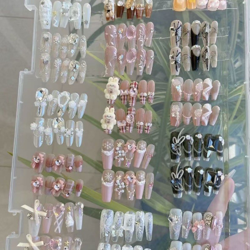 120 Random Nail Art Pieces, Multiple Colors, Detachable Styles, Fake Nails