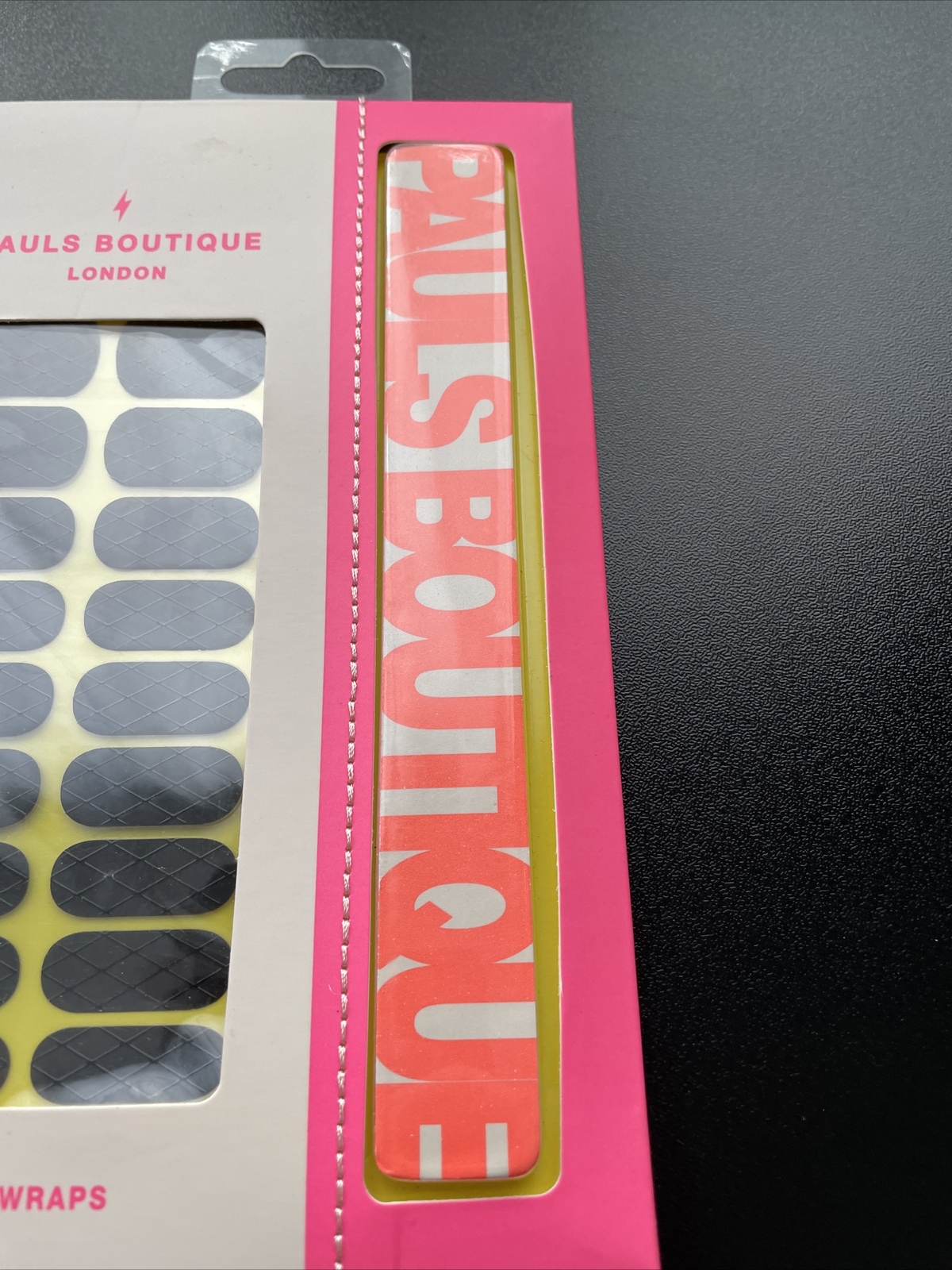 Pauls Boutique Nail Wrap Set With Nail File – black